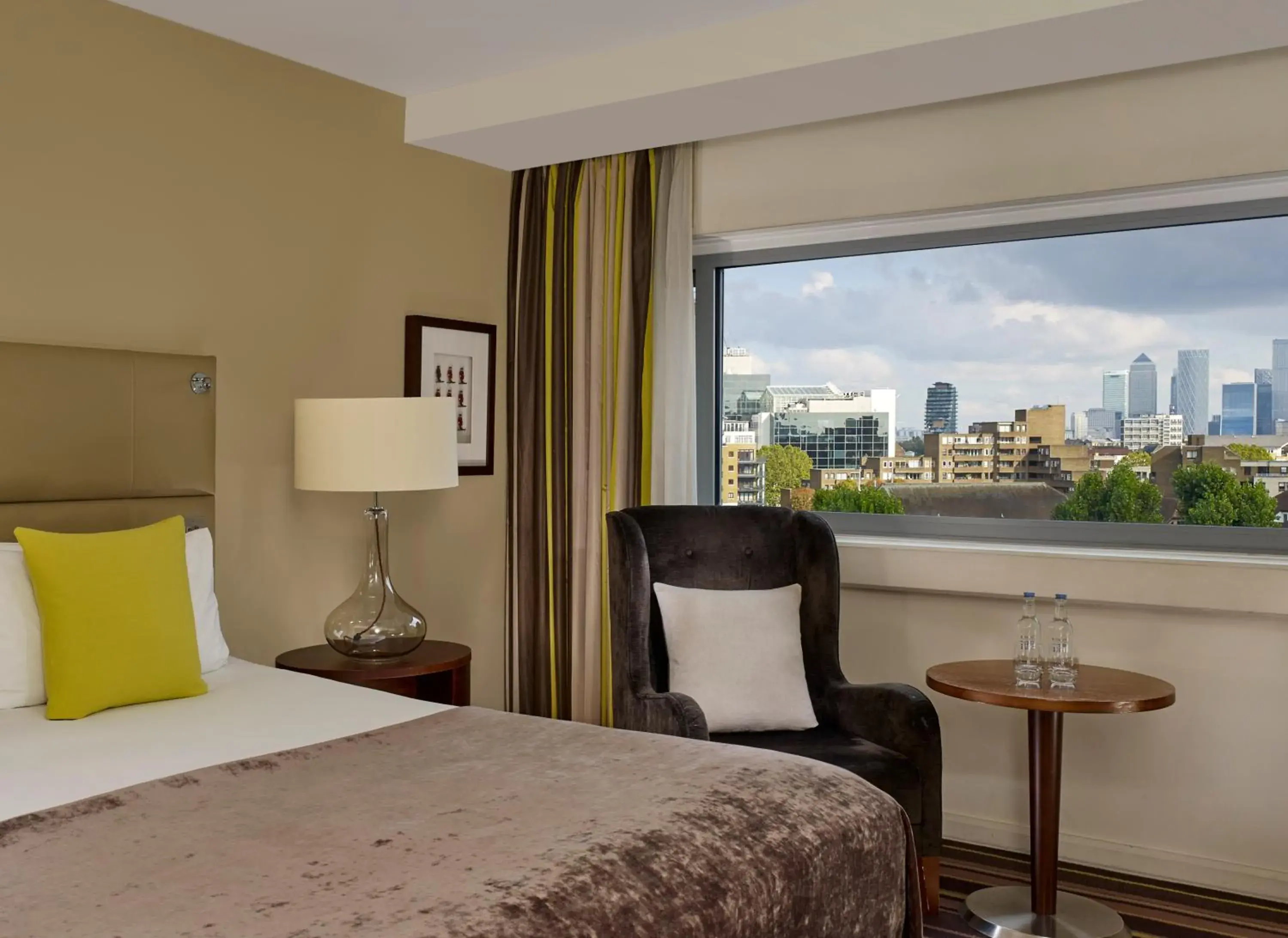 Seating area, Bed in The Tower Hotel, by Thistle Seating area, Bed in The Tower Hotel, by Thistle