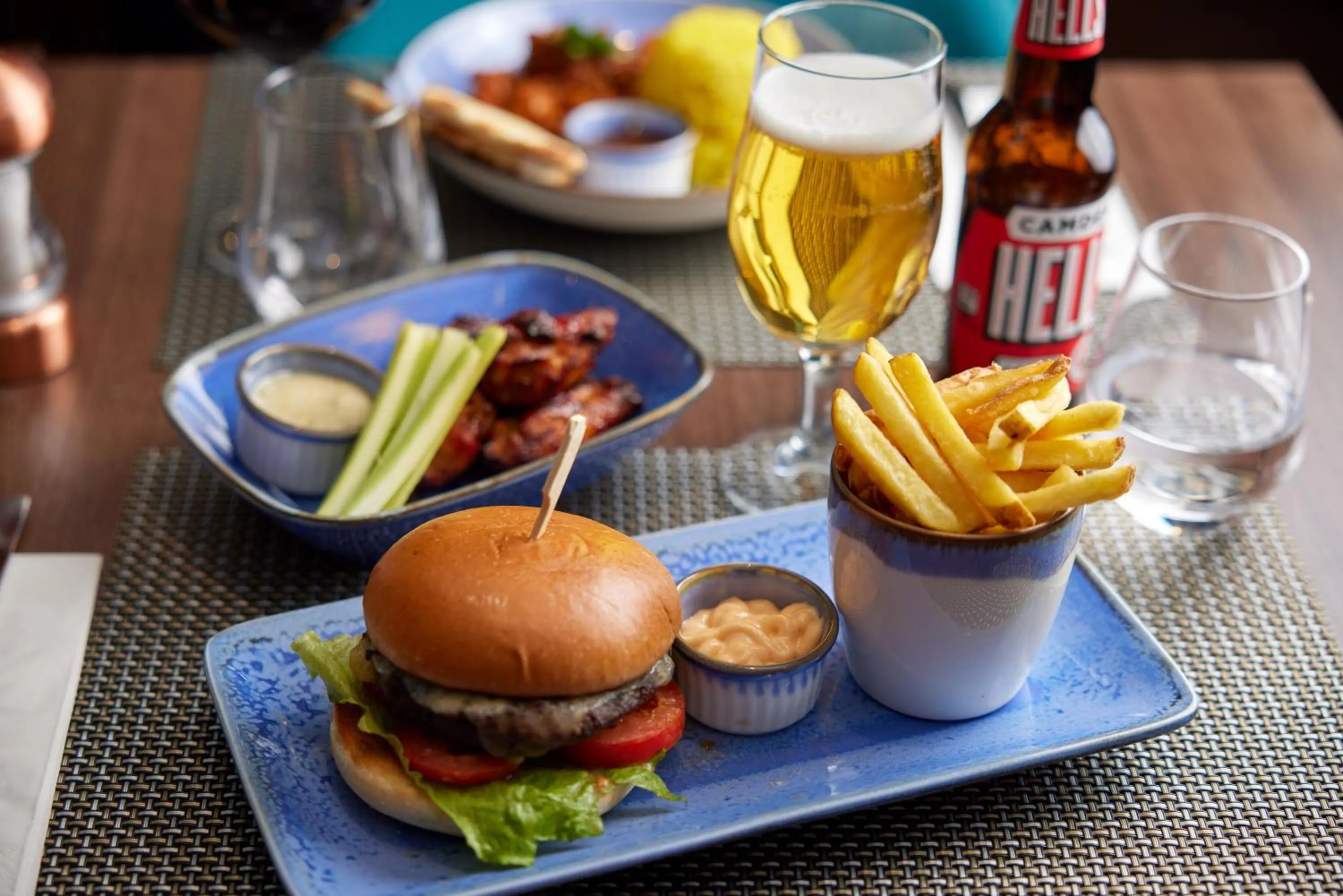 Food and drinks in Thistle Trafalgar - Leicester Square