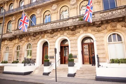 The Clermont London, Victoria