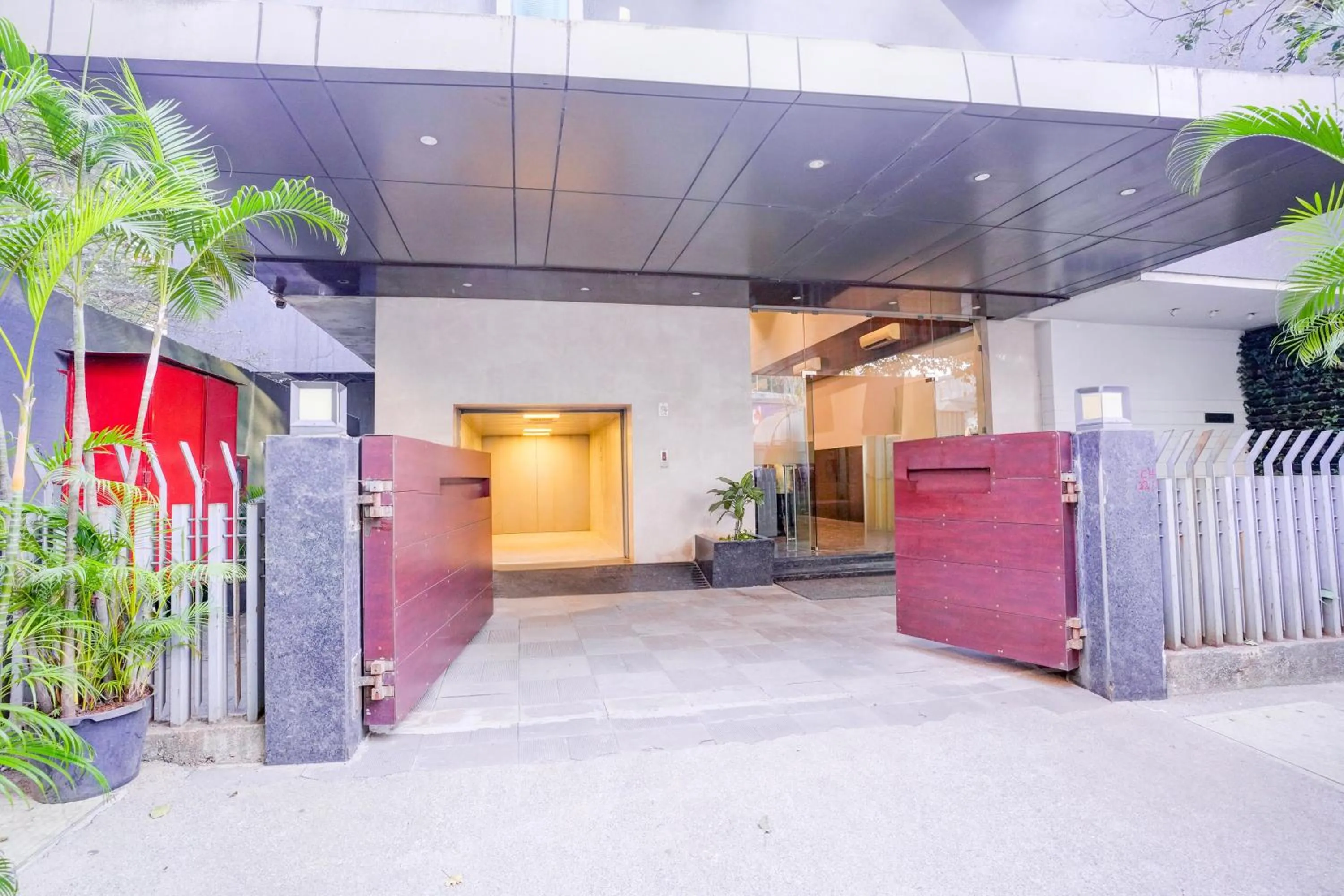 Facade/entrance in Super Townhouse Oak Times Square Le Western