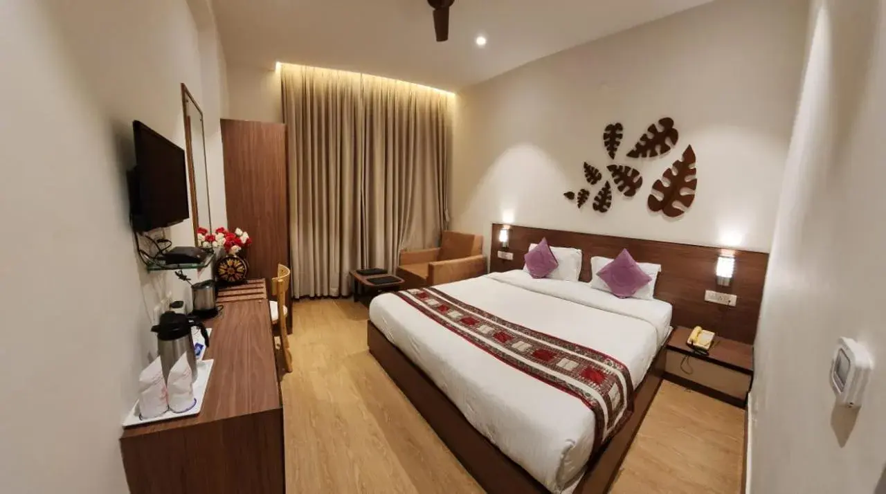 Bedroom, Bed in Hotel Gorbandh Bedroom, Bed in Hotel Gorbandh