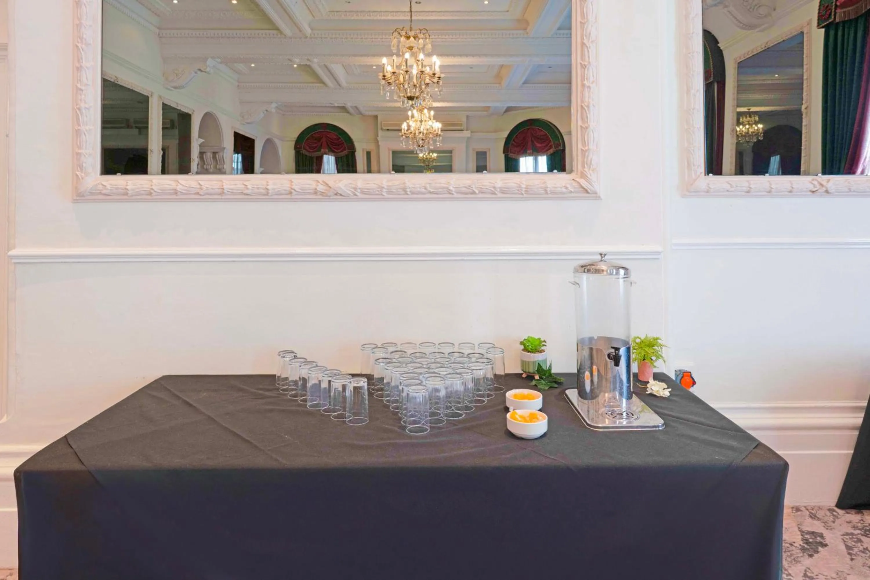 Food and drinks in The Grand Bristol By Sunday