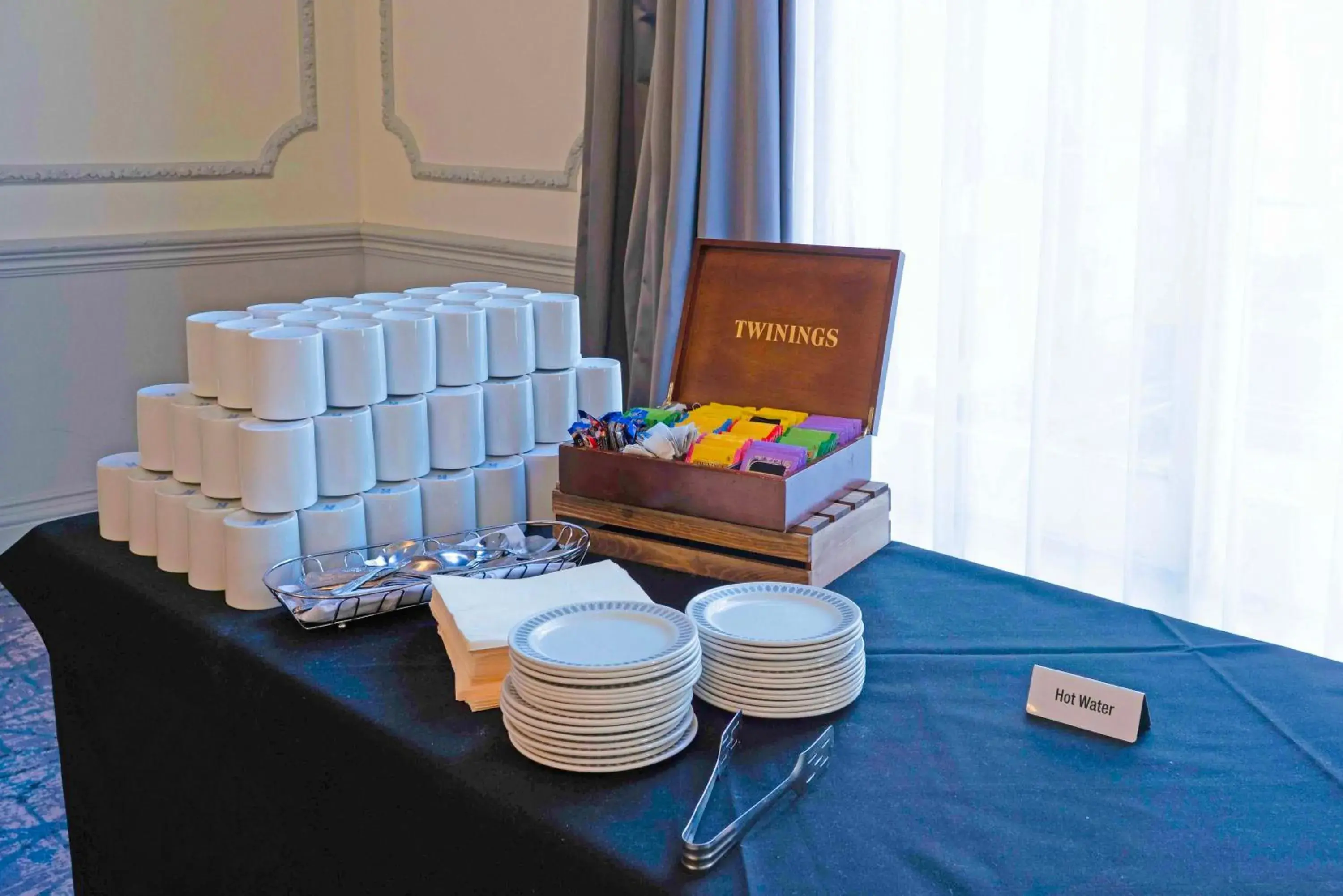 Food and drinks in The Grand Bristol By Sunday Food and drinks in The Grand Bristol By Sunday