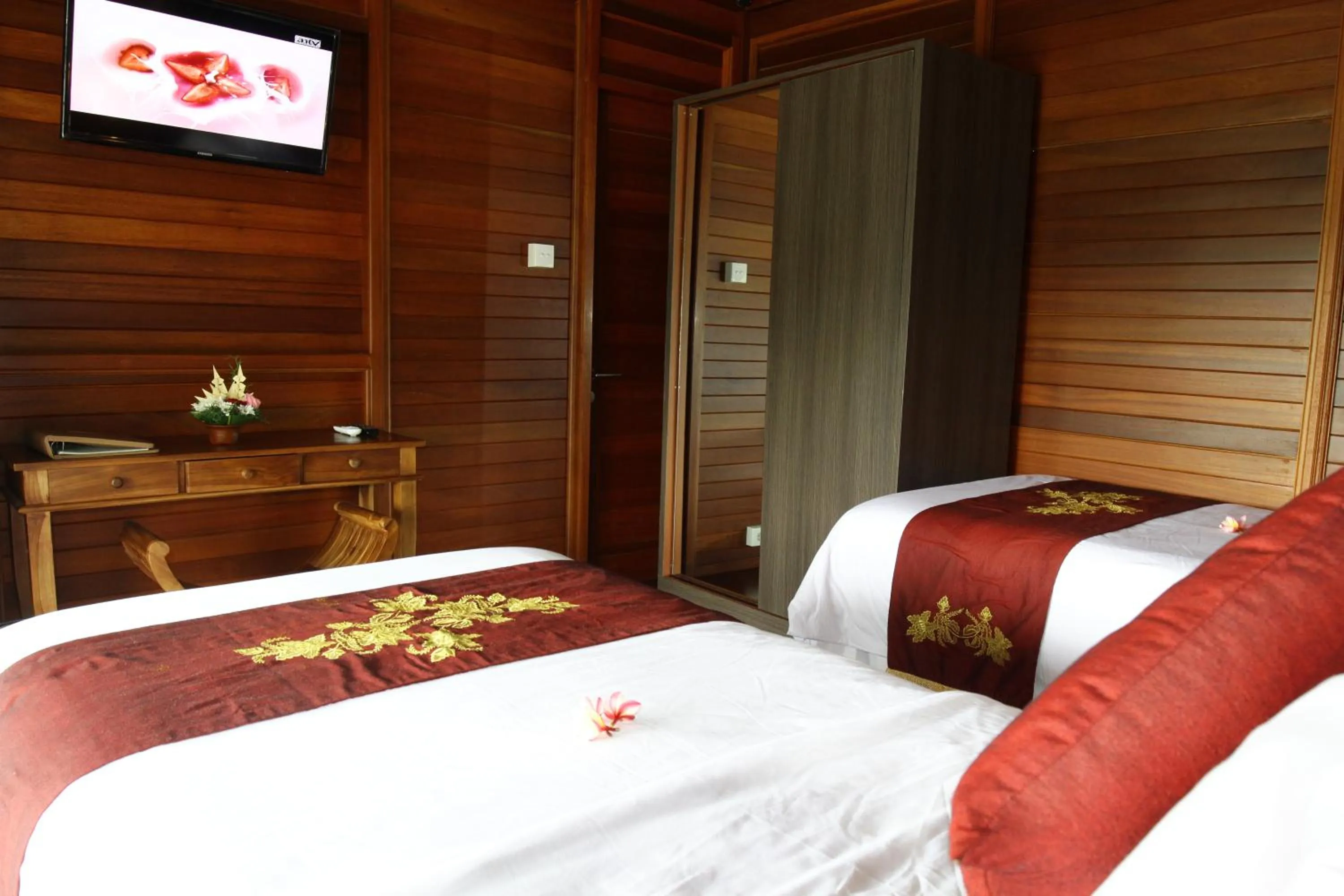 Bedroom, Bed in Puri Karang Besakih