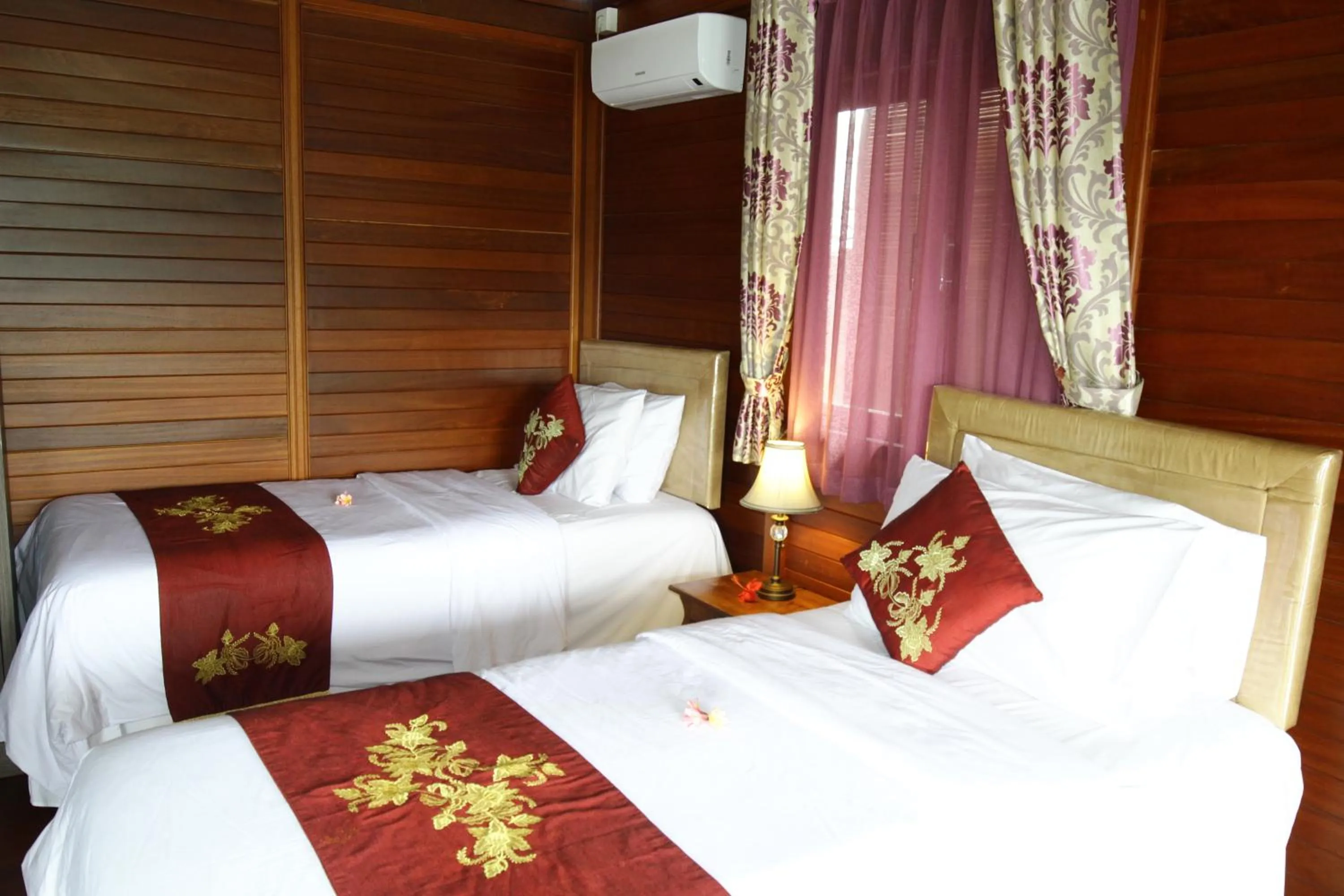 Bedroom, Bed in Puri Karang Besakih