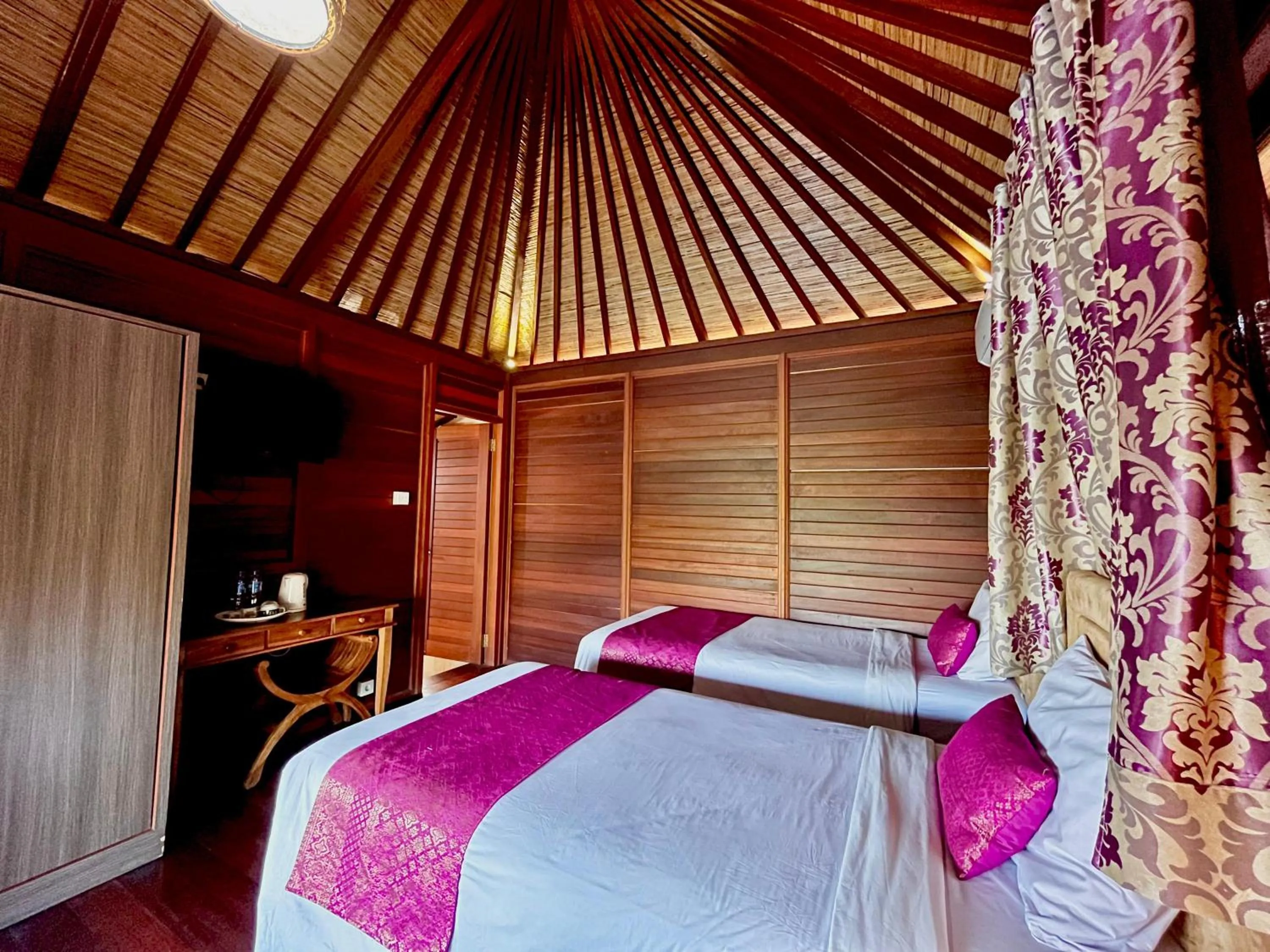 Bedroom, Bed in Puri Karang Besakih