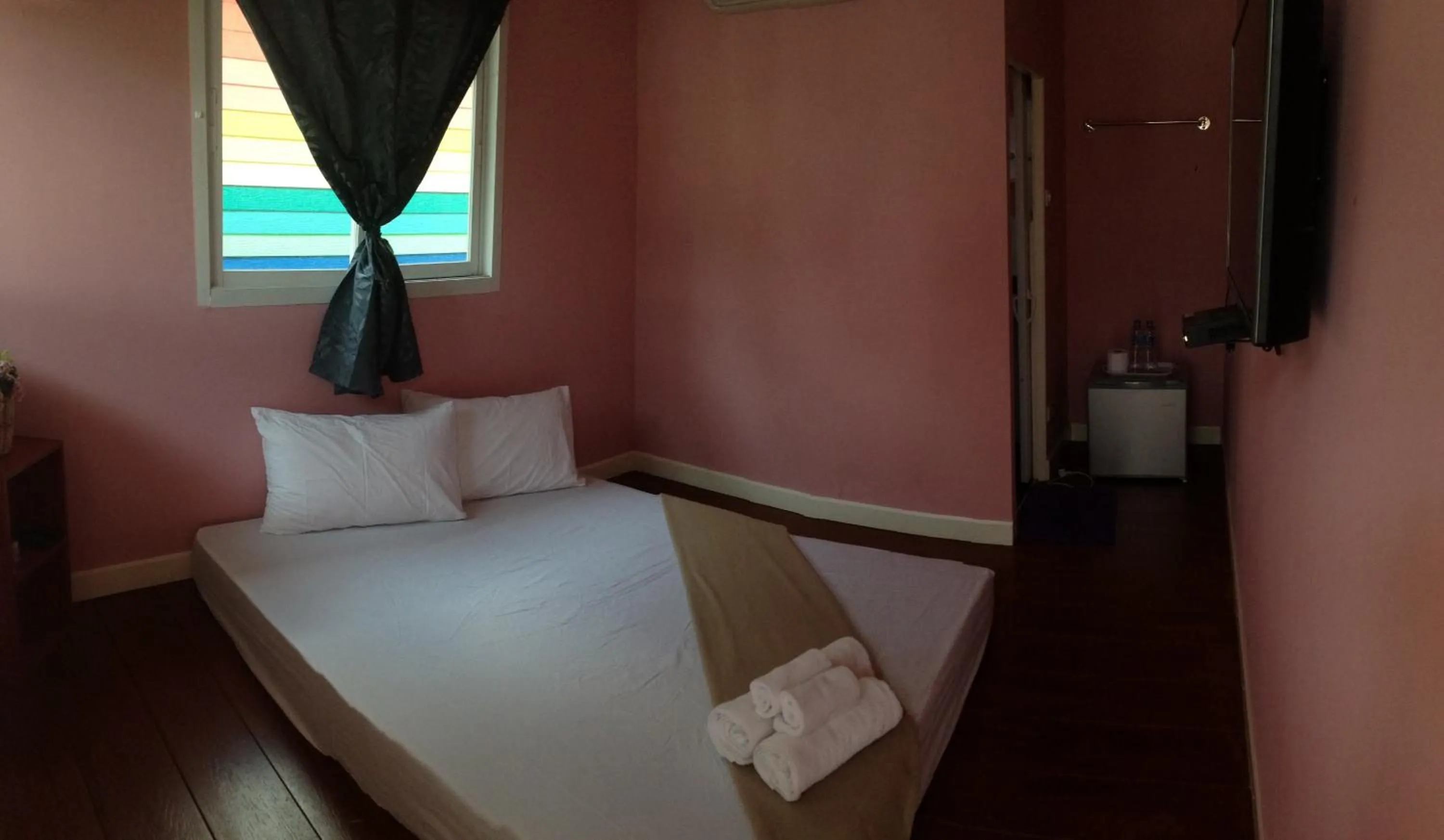 Bed in Se'sun Amphawa