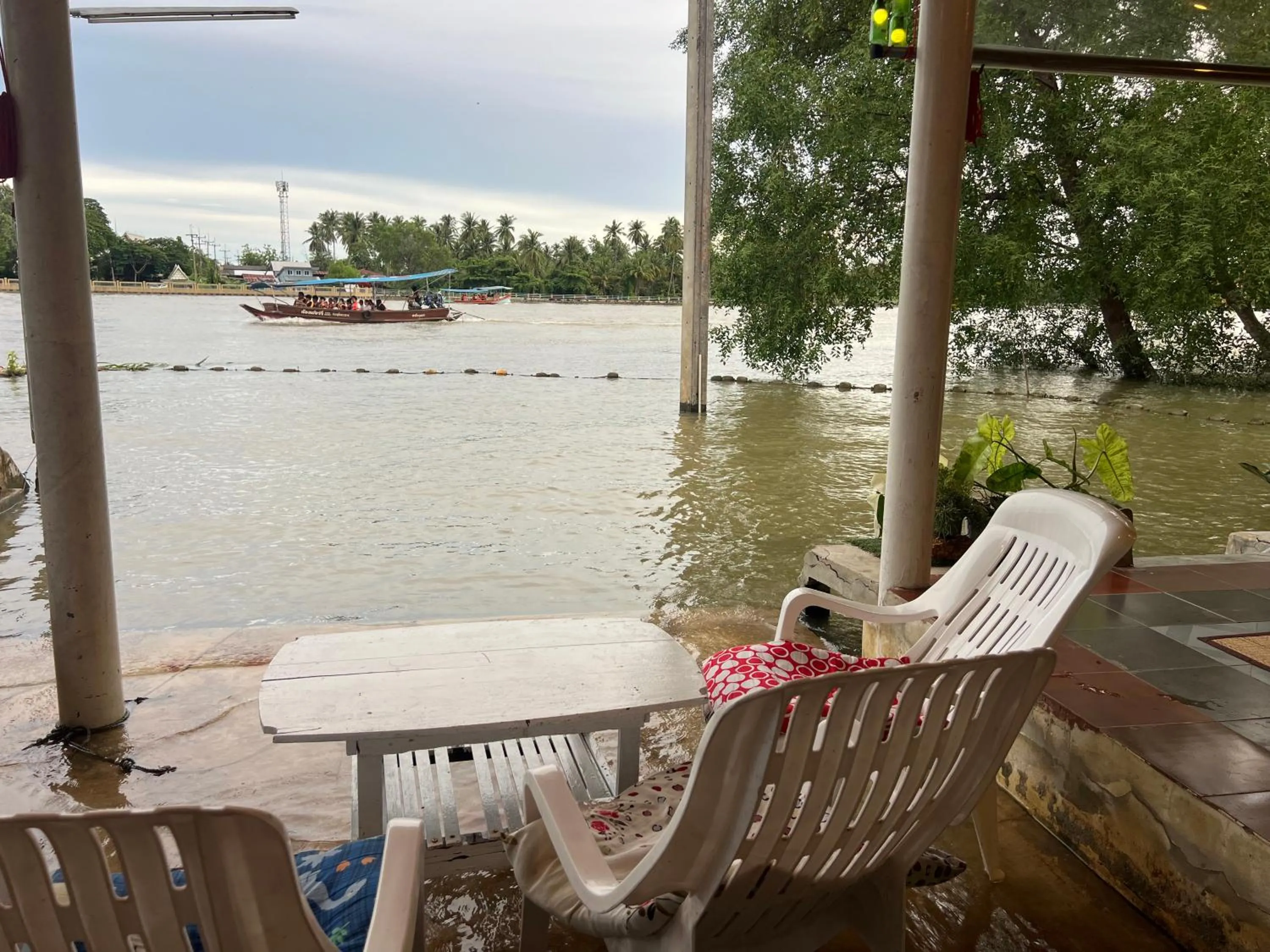 Living room in Se'sun Amphawa