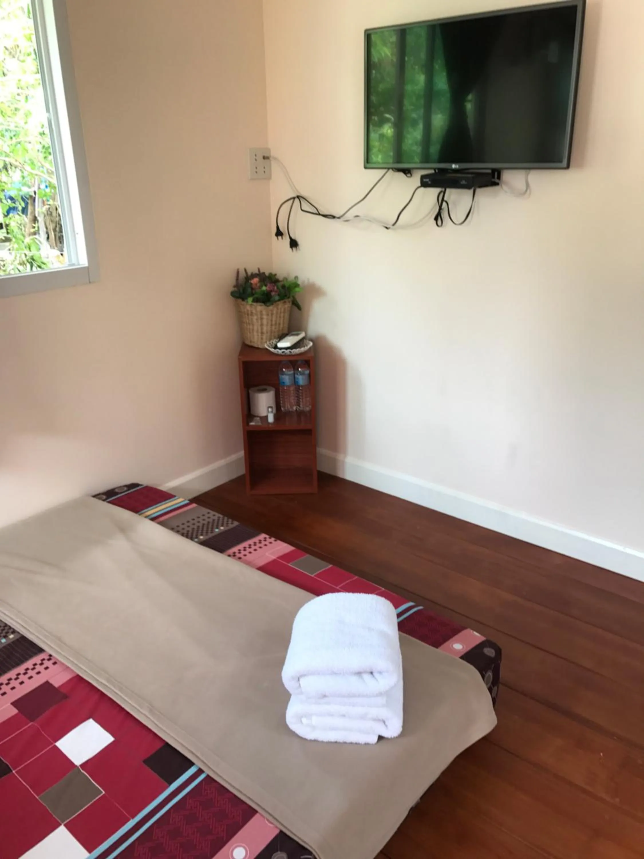 Bed in Se'sun Amphawa