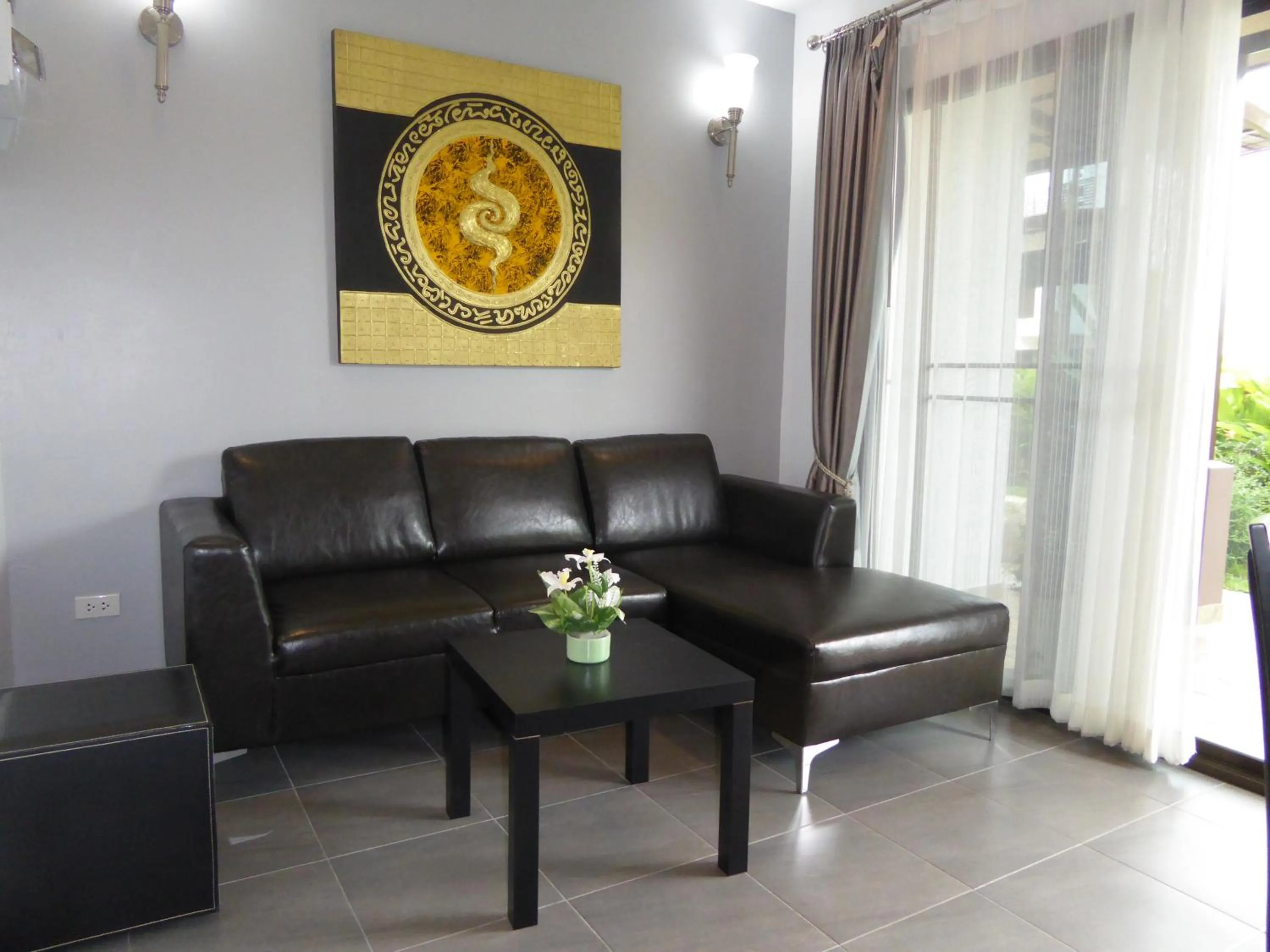 Living room in Oasis Garden &amp; Pool Villa at VIP Resort