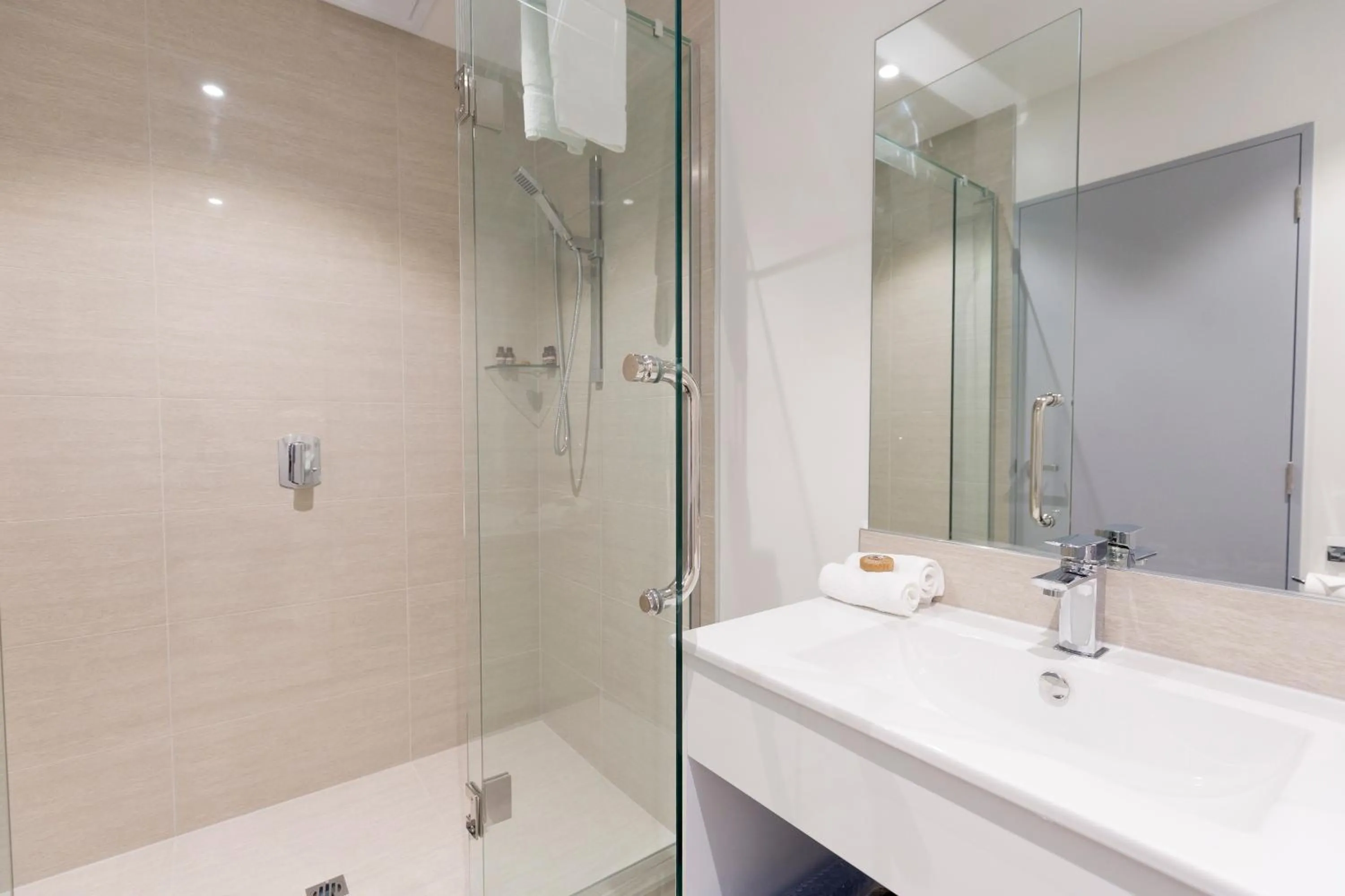 Bathroom in 2 on Whiteleigh and 239 on Lincoln Motel