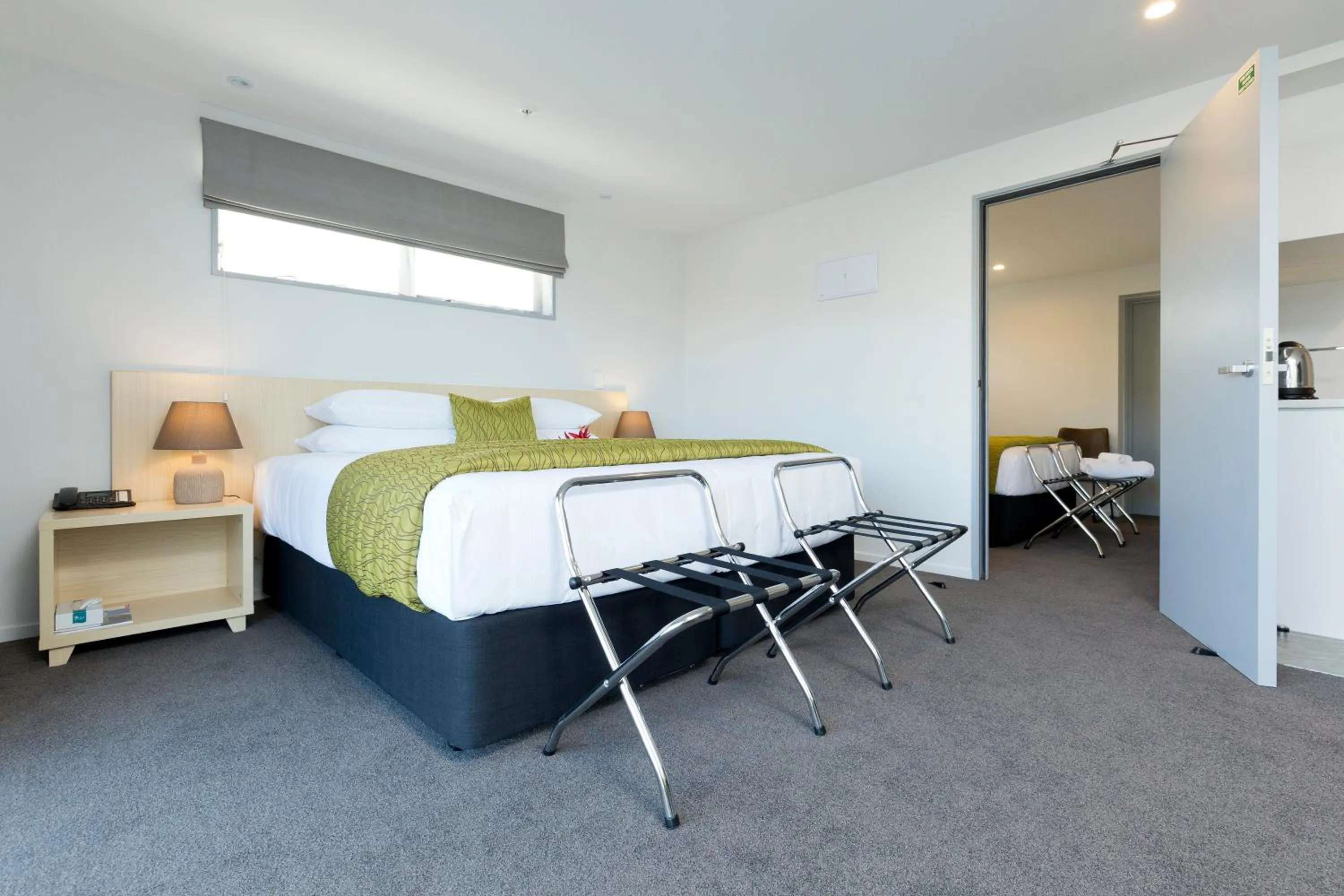 Bed in 2 on Whiteleigh and 239 on Lincoln Motel