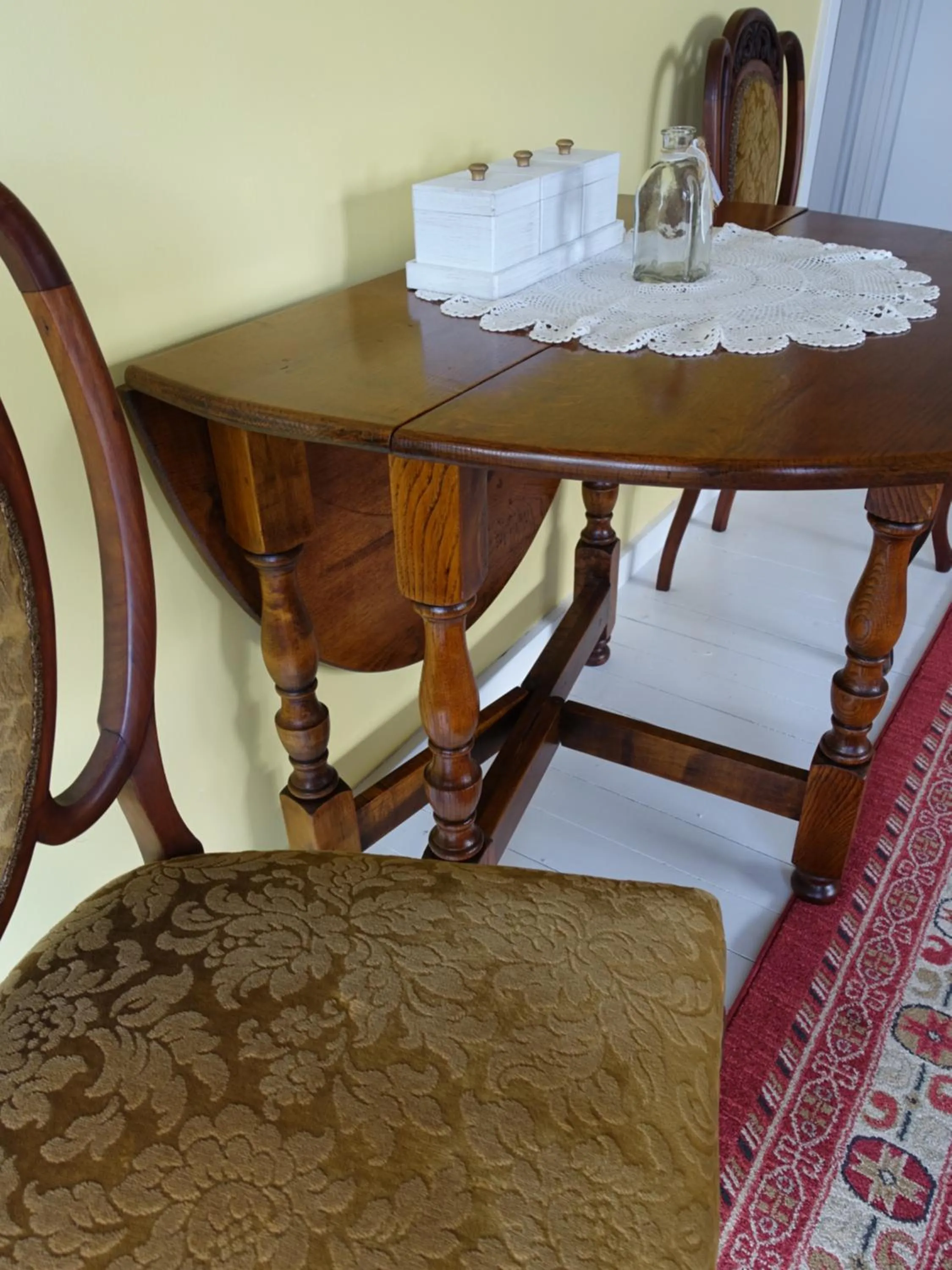 Decorative detail in Winston Cottage