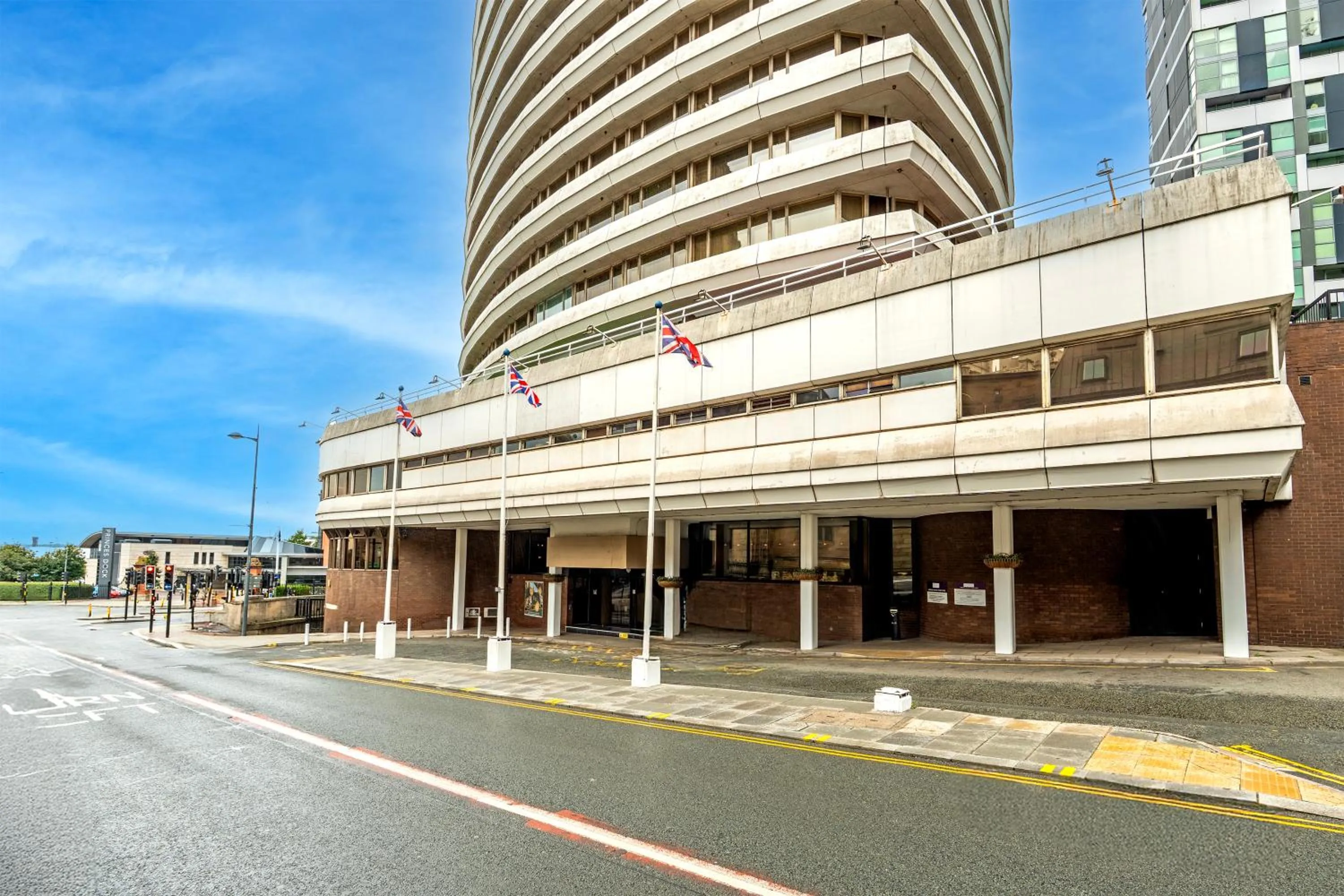 Property building in Atlantic Tower Hotel Liverpool By Sunday