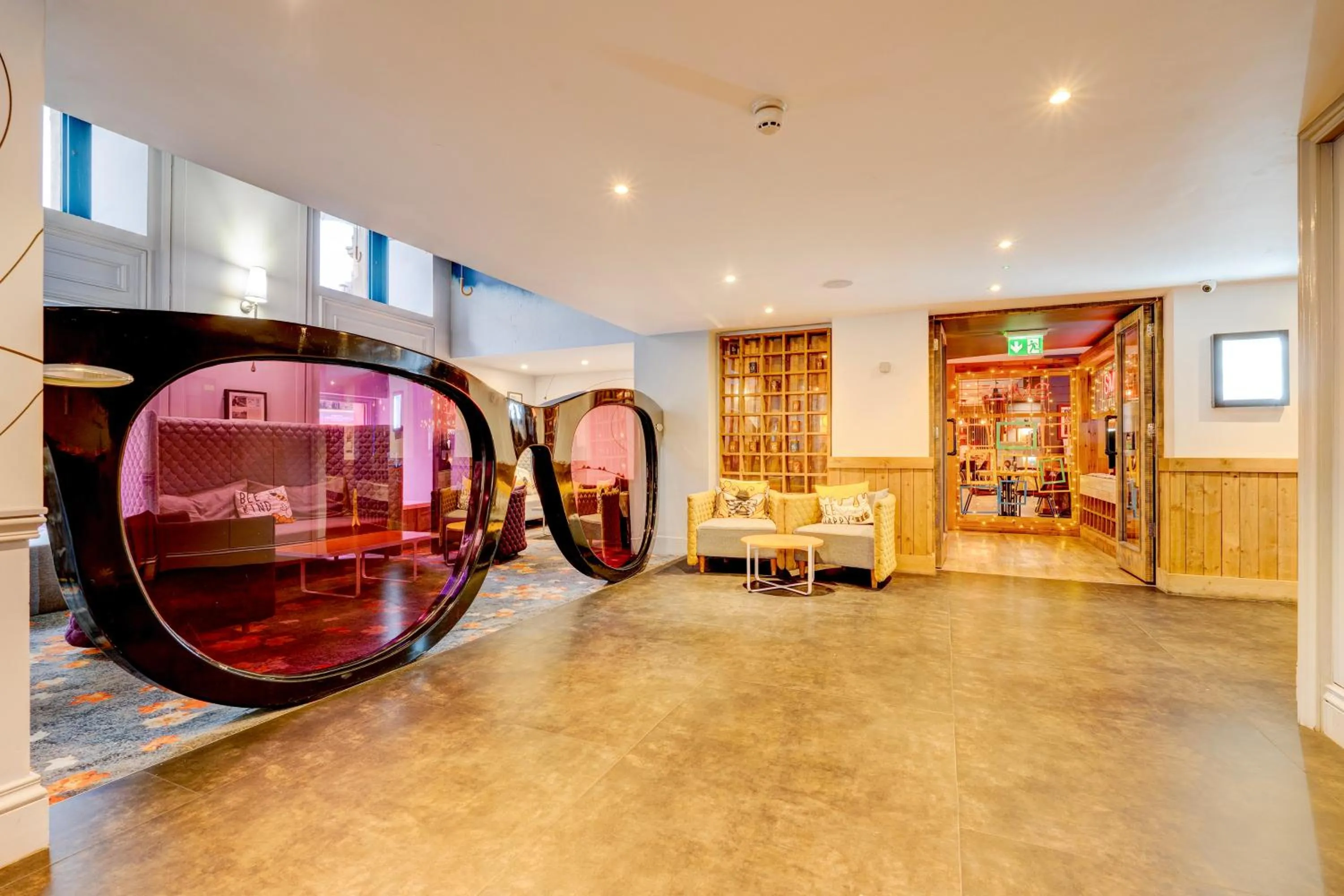 Lobby or reception in Manchester Portland By Sunday