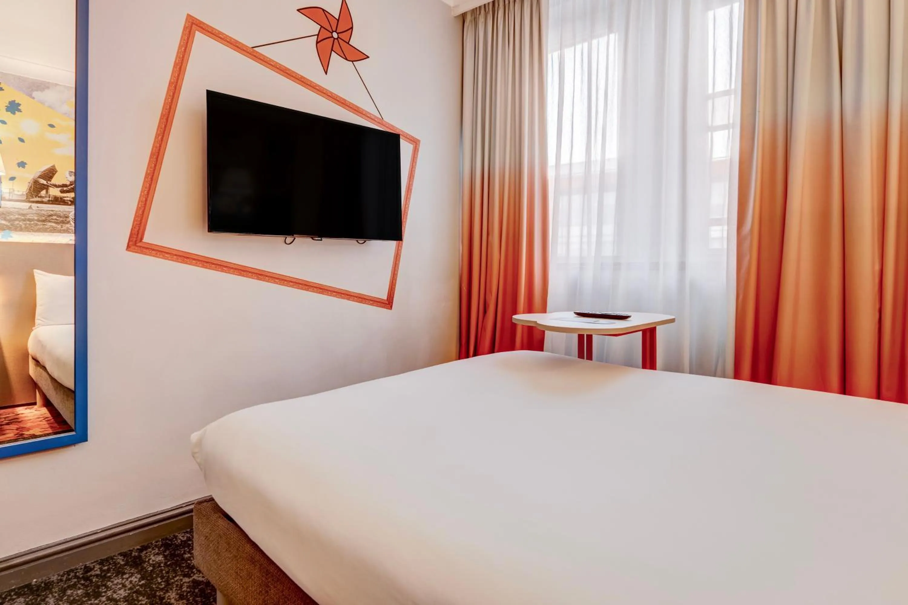 Bedroom, Bed in Manchester Portland By Sunday