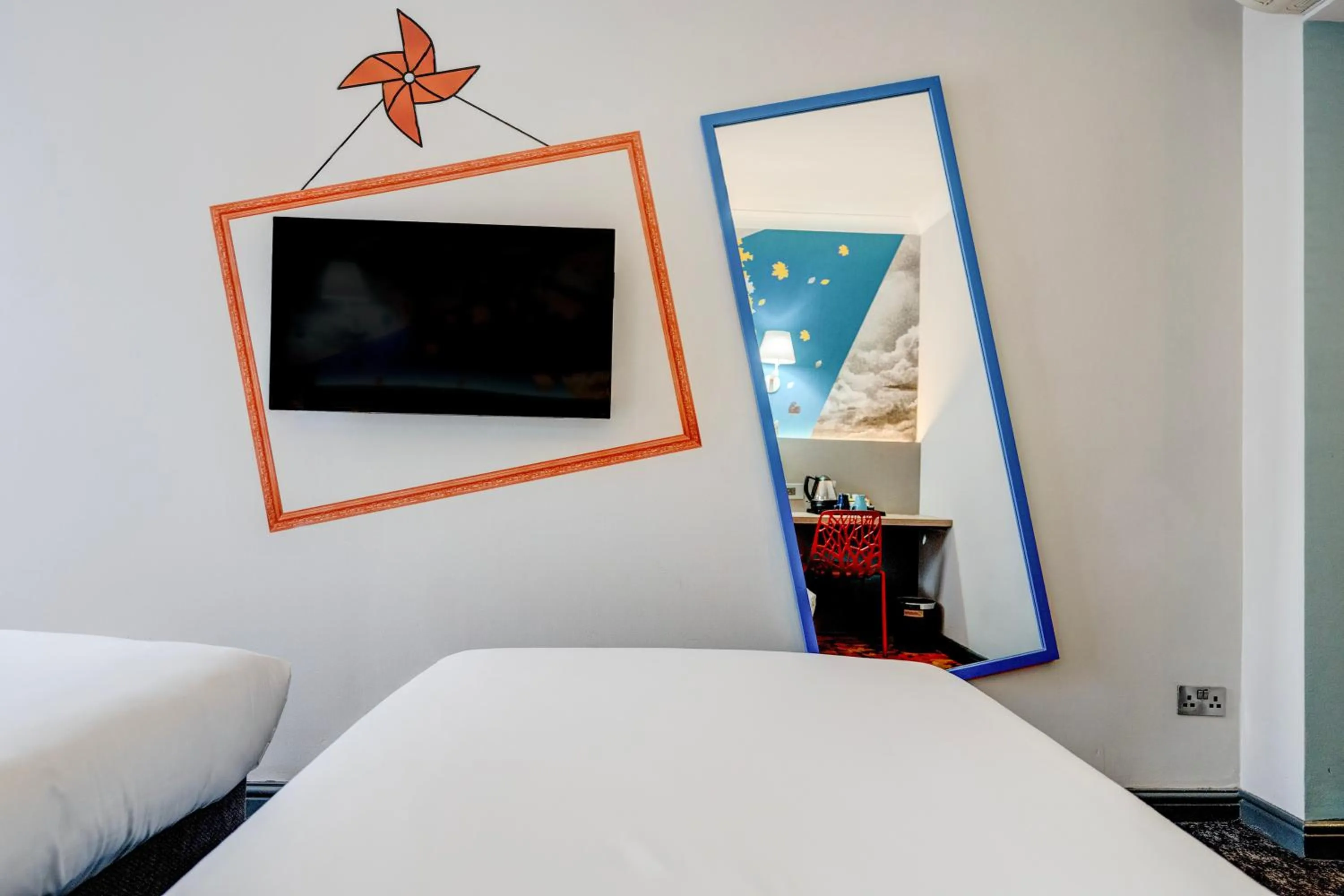 Bedroom, Bed in Manchester Portland By Sunday