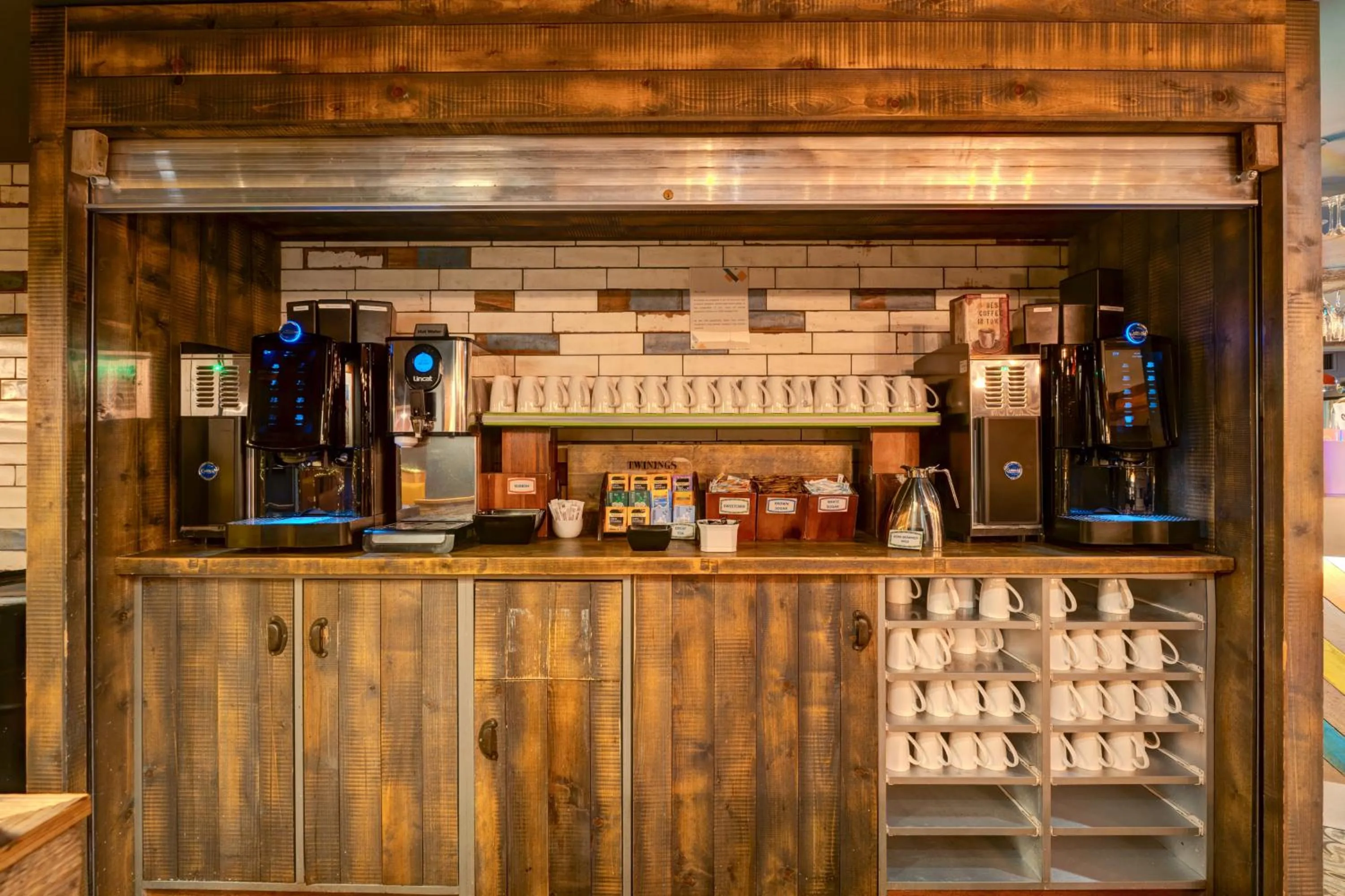 Lounge or bar in Manchester Portland By Sunday