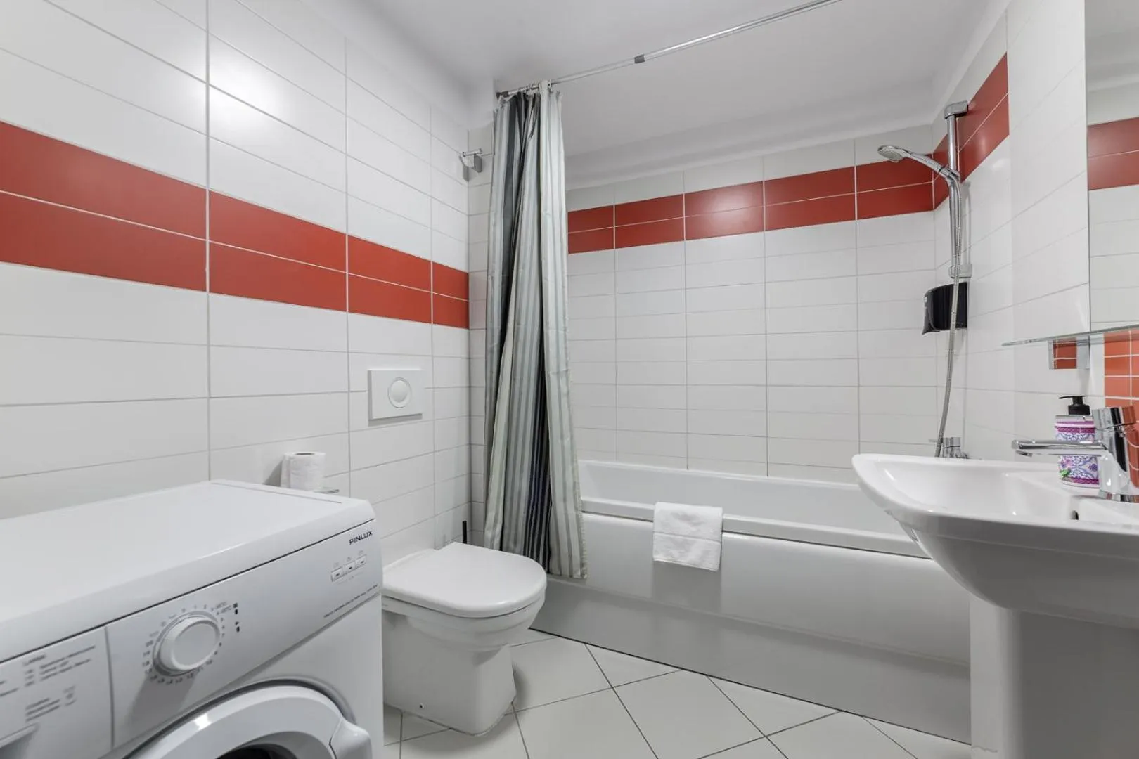 Bathroom in Monaco Grand Apartments By CityBookings