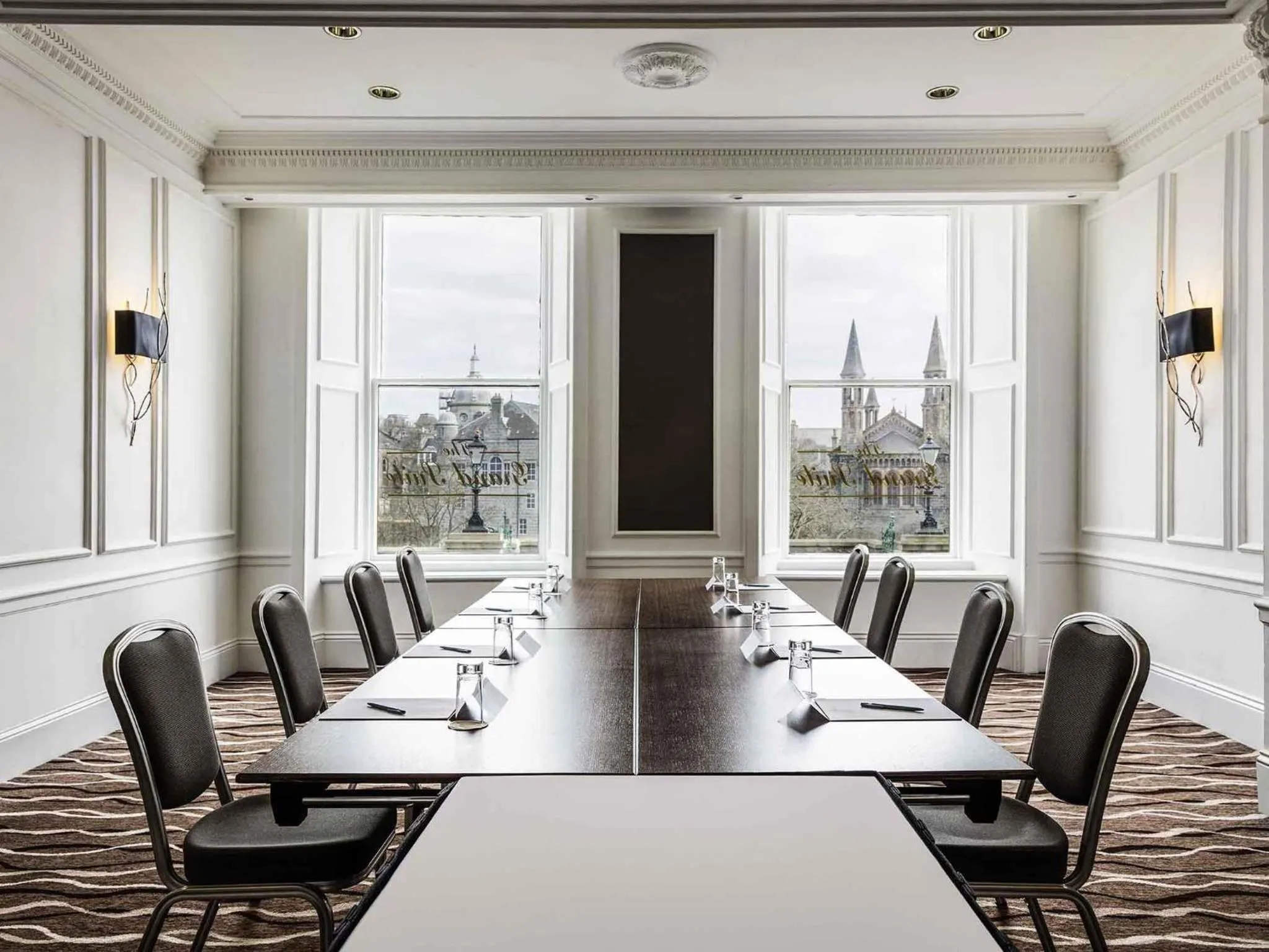 Meeting/conference room in Mercure Aberdeen Caledonian Hotel