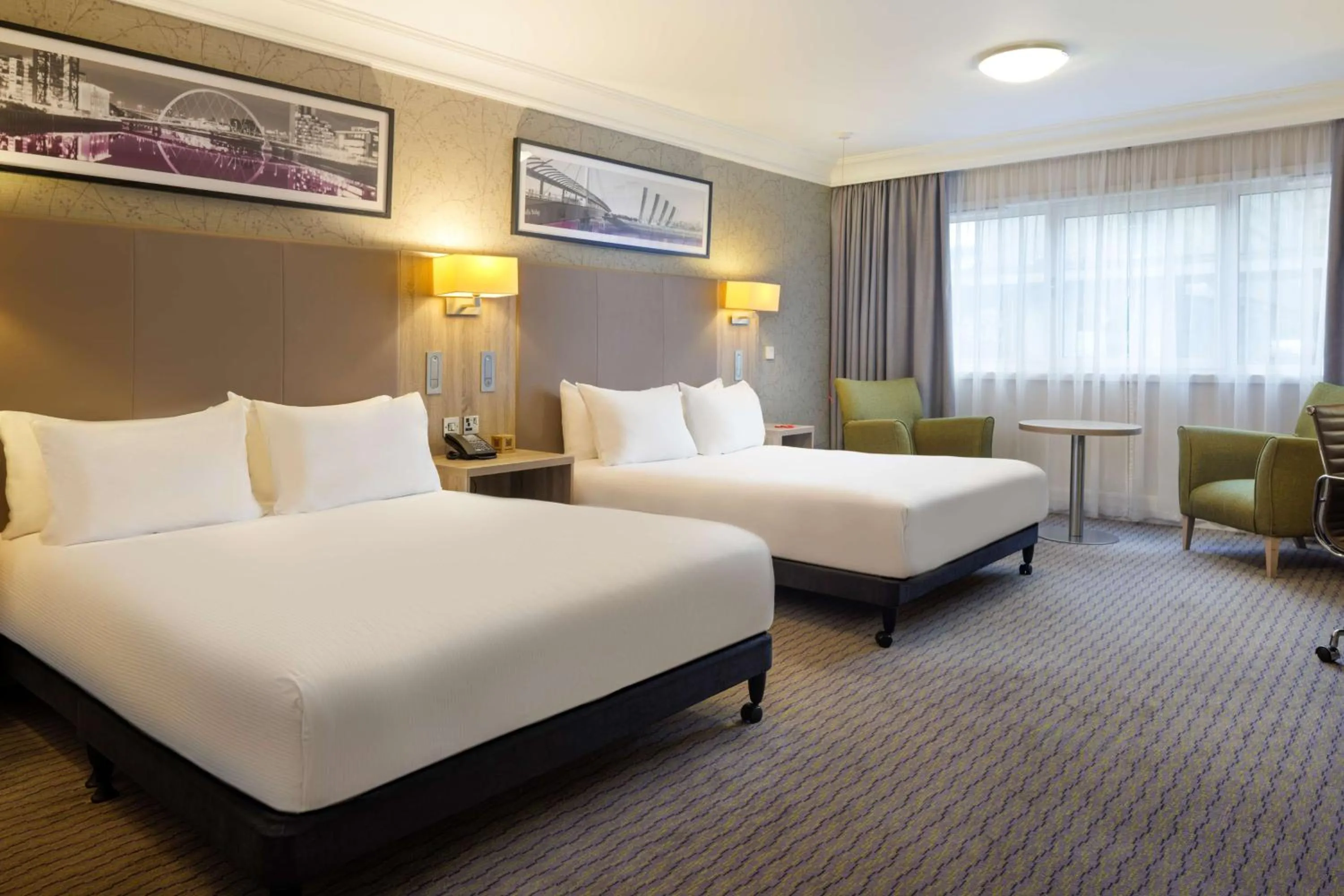 Photo of the whole room, Bed in DoubleTree by Hilton Glasgow Central