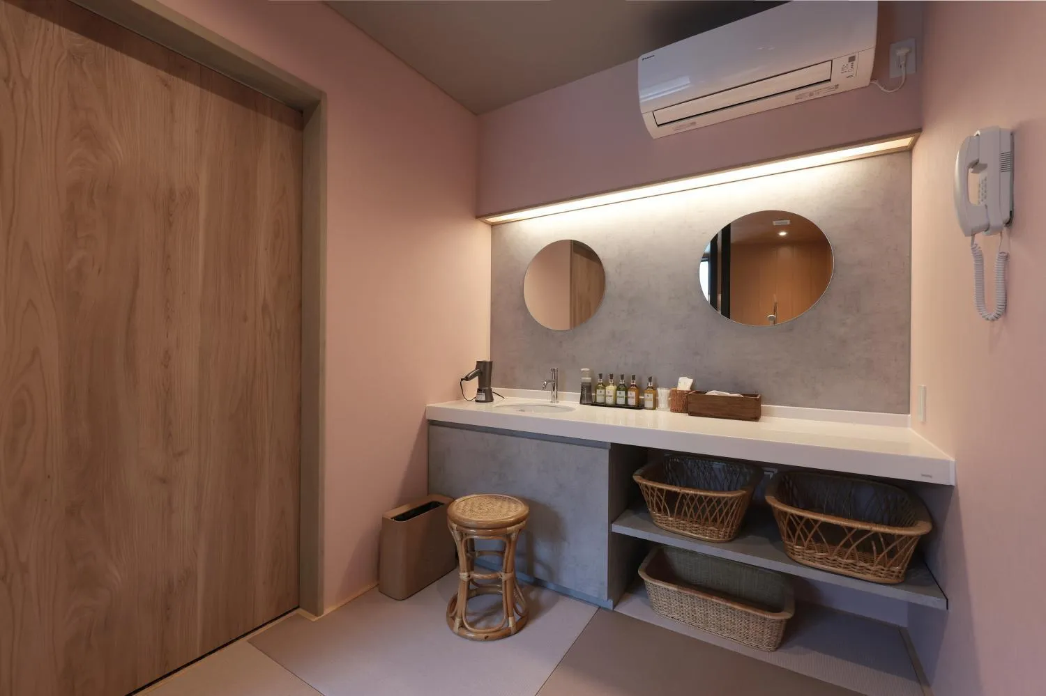 Hot Spring Bath in Akagi Onsen Hotel