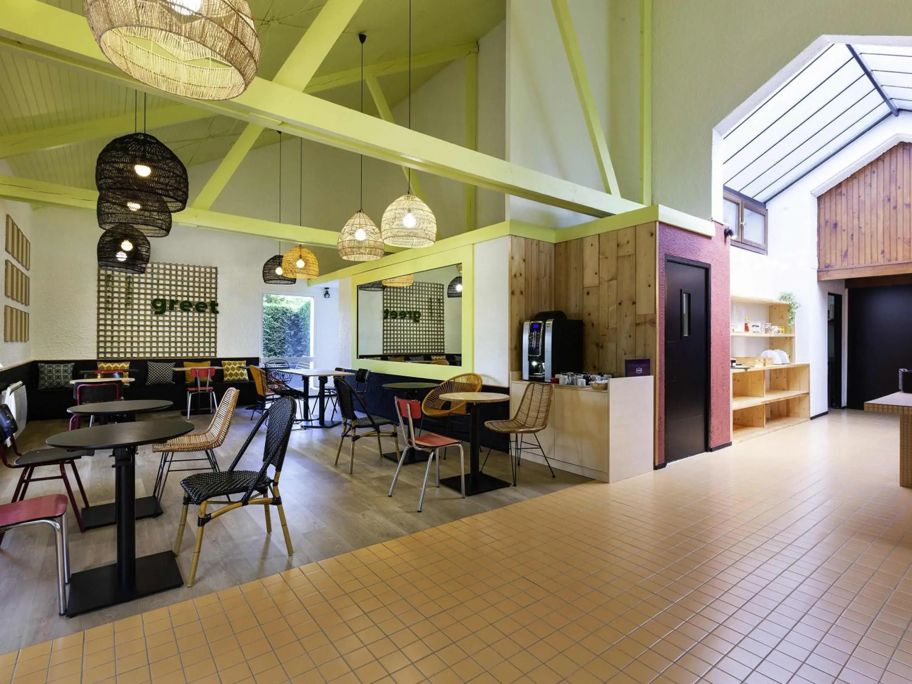 Breakfast in Greet Hôtel Villeneuve la Garenne - rénové Breakfast in Greet Hôtel Villeneuve la Garenne - rénové