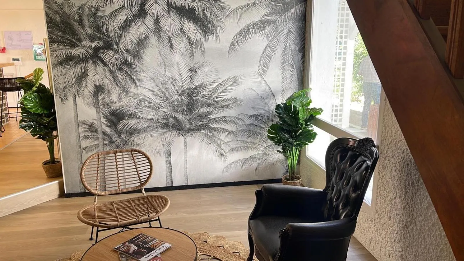 Lobby or reception in Greet Hôtel Villeneuve la Garenne - rénové