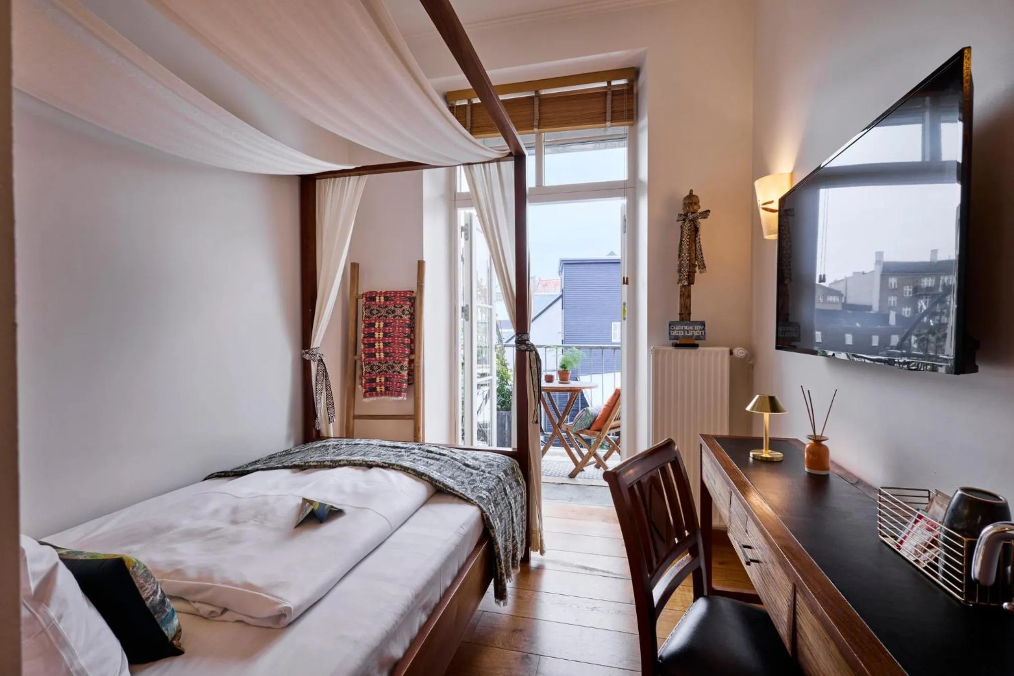 Bedroom, Bed in 66 Guldsmeden