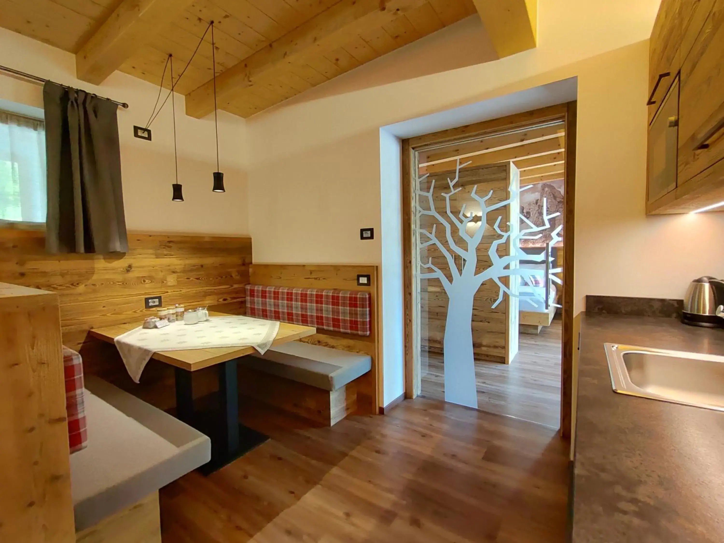 Suite in DOLOMITES B&B - Suites, Apartments and SPA Suite in DOLOMITES B&B - Suites, Apartments and SPA