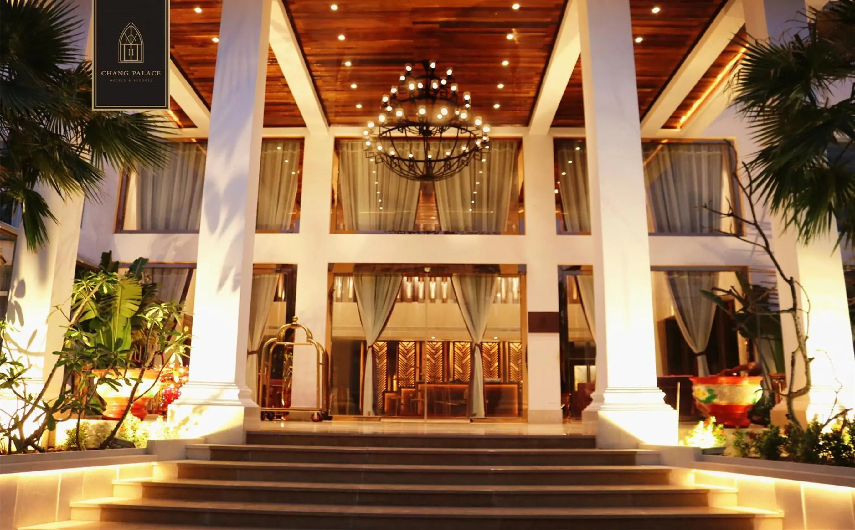 Facade/entrance in Chang Palace Vientiane Facade/entrance in Chang Palace Vientiane