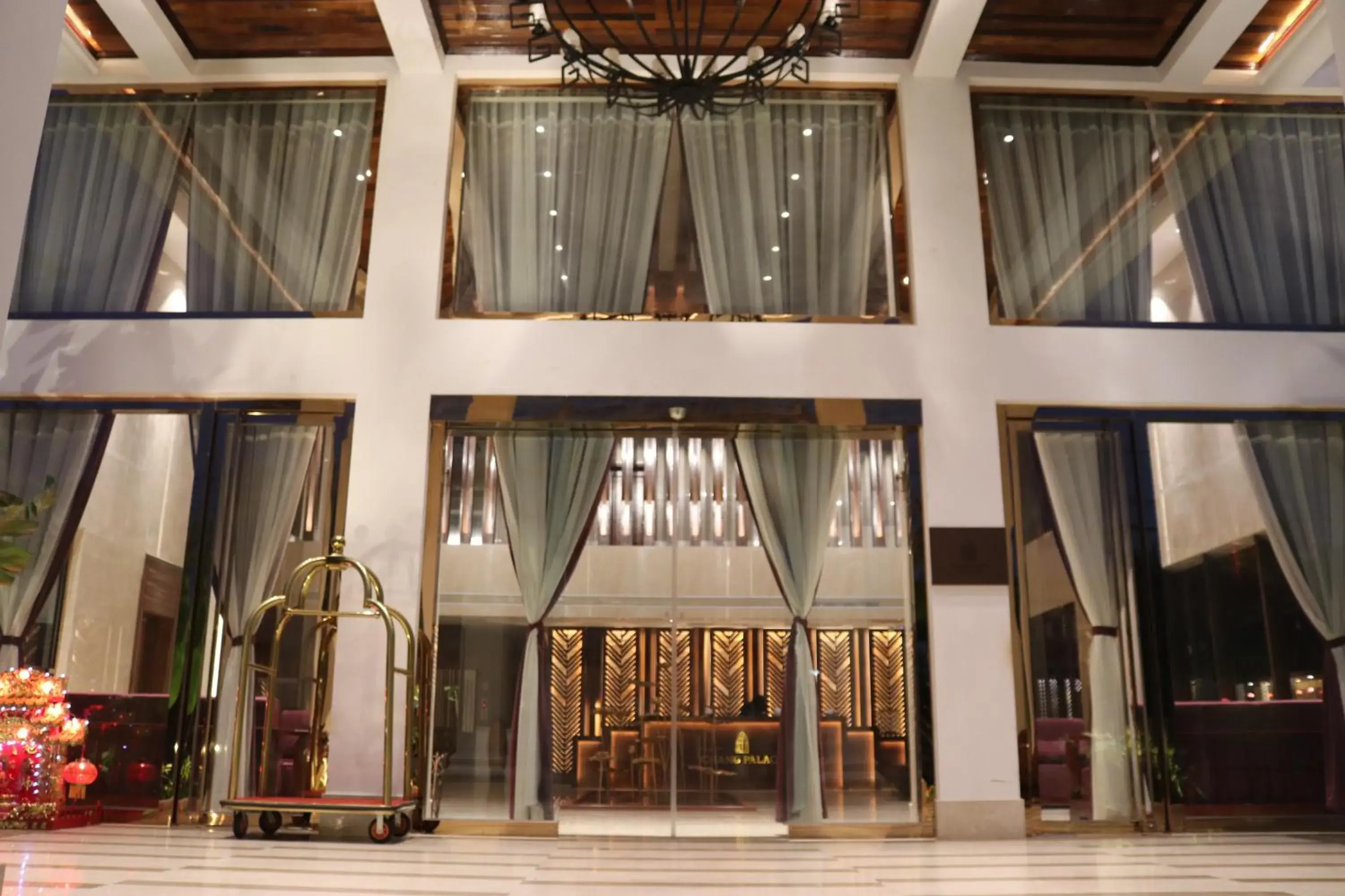 Facade/entrance in Chang Palace Vientiane Facade/entrance in Chang Palace Vientiane