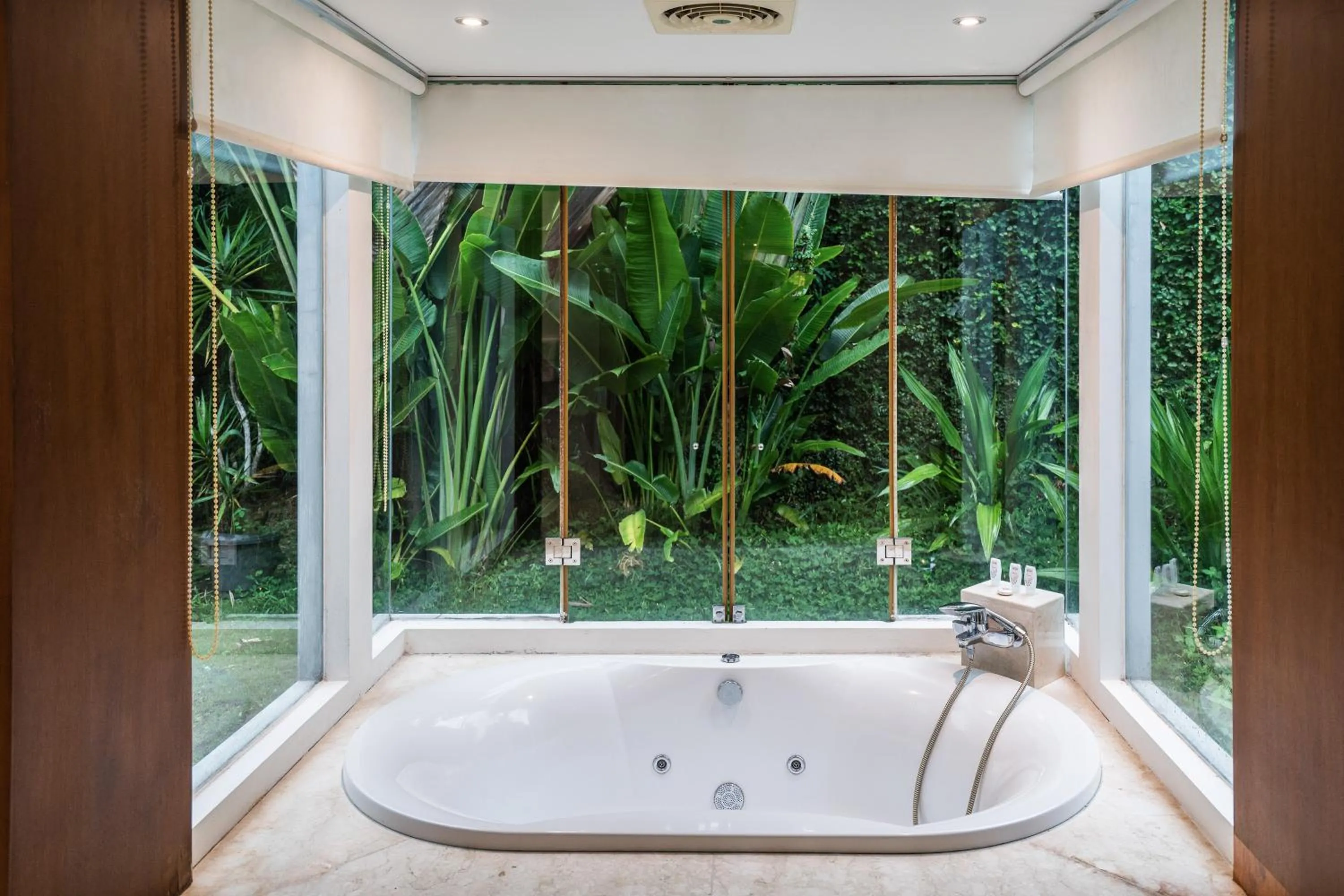 Bathroom in Abhayagiri - Sumberwatu Heritage Resort