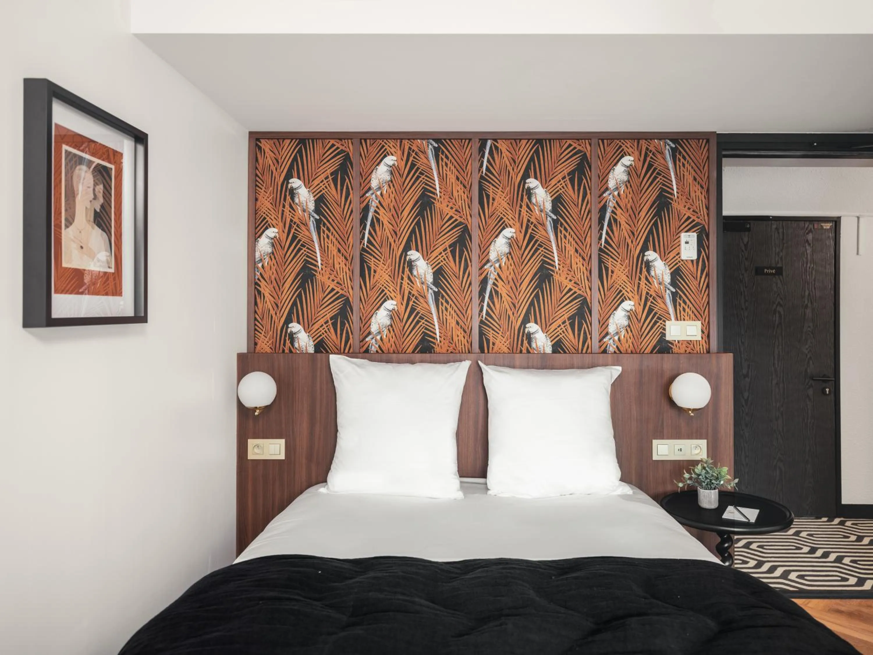 Bed in Billie Hôtel