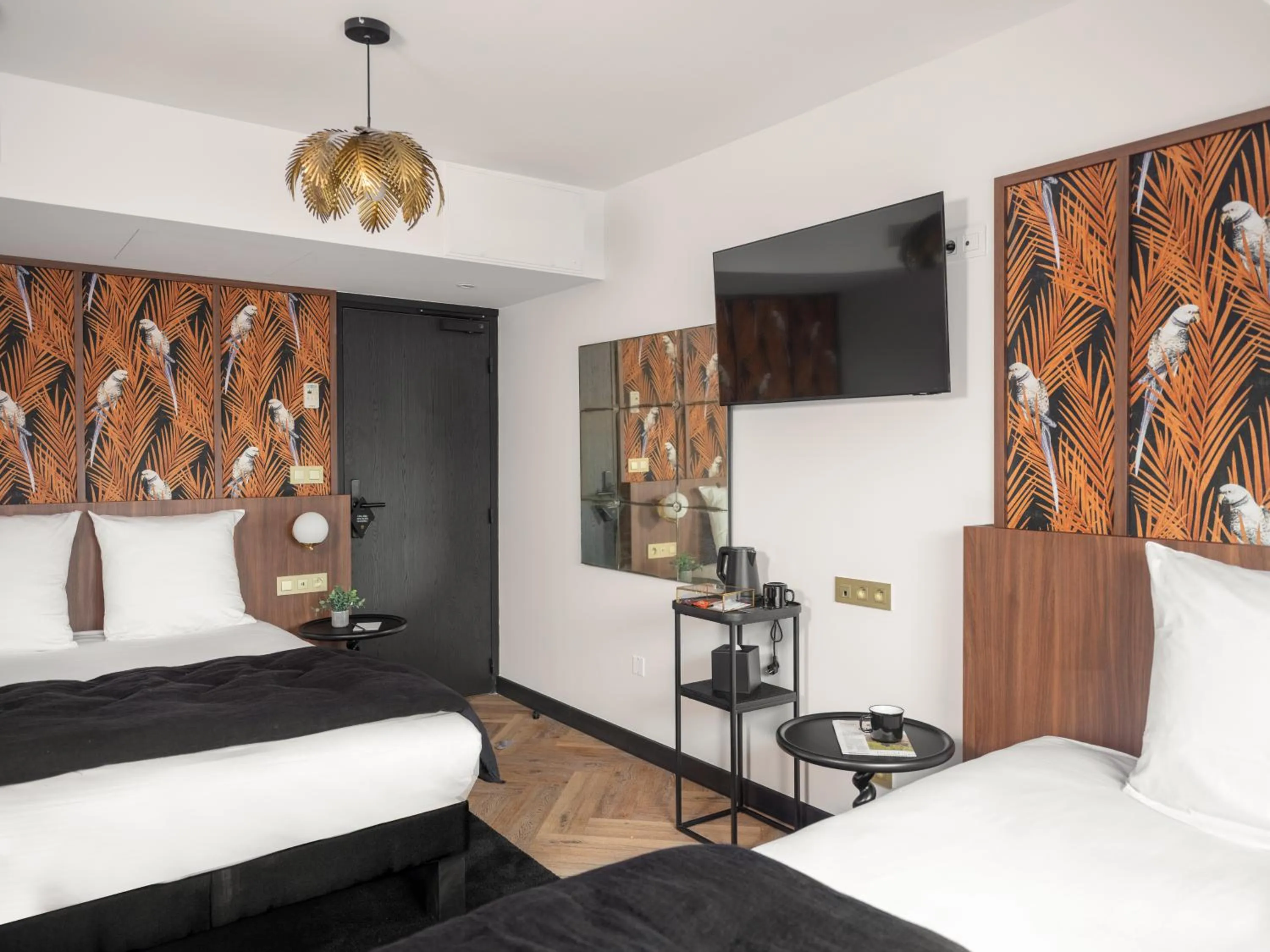 Bed in Billie Hôtel