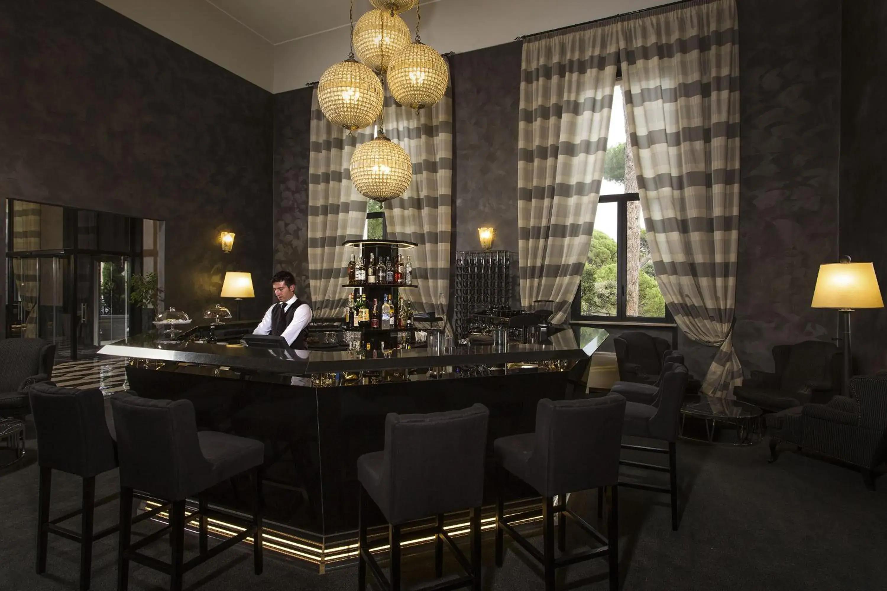 Lounge or bar in TH Roma - Carpegna Palace Lounge or bar in TH Roma - Carpegna Palace