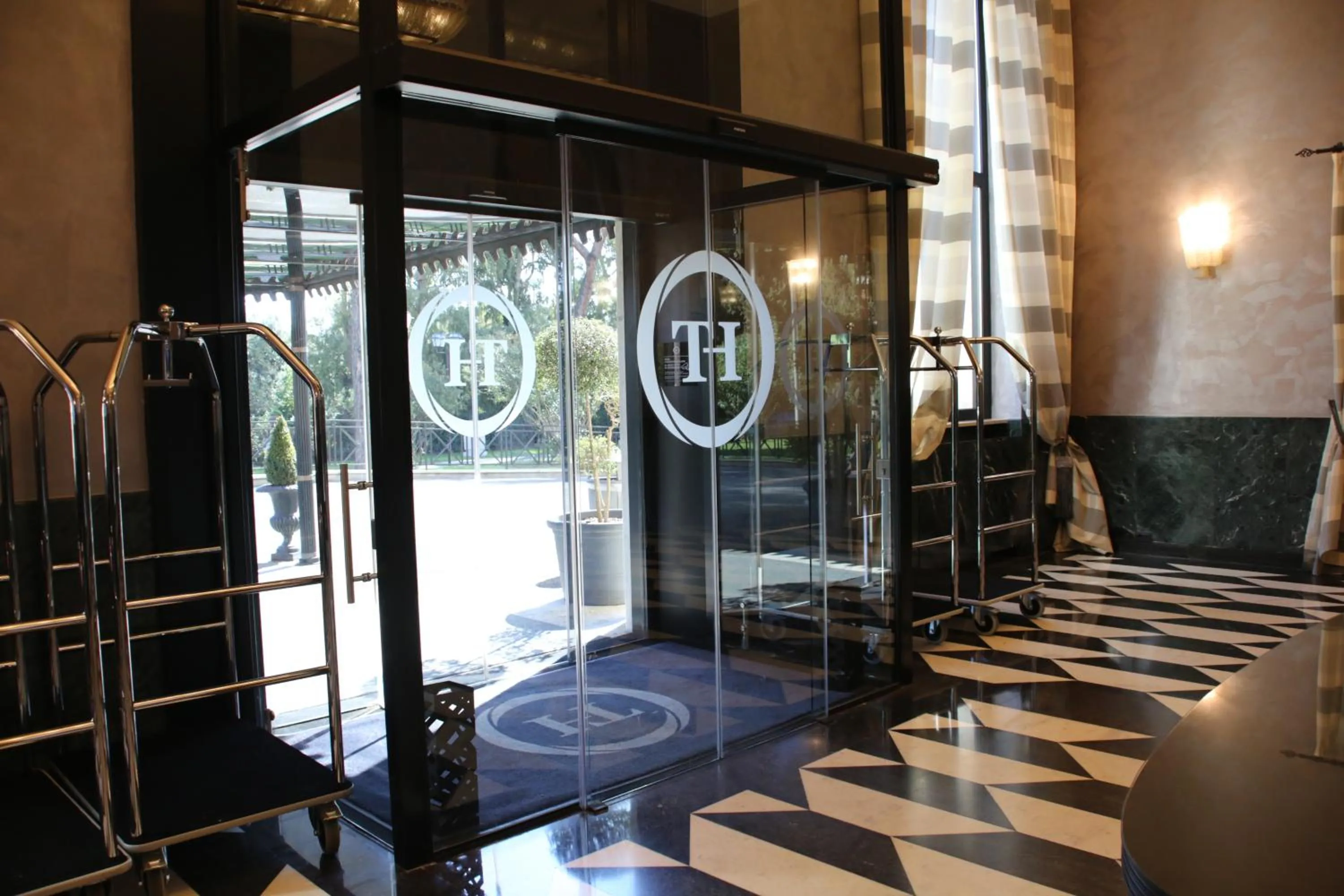 Lobby or reception in TH Roma - Carpegna Palace