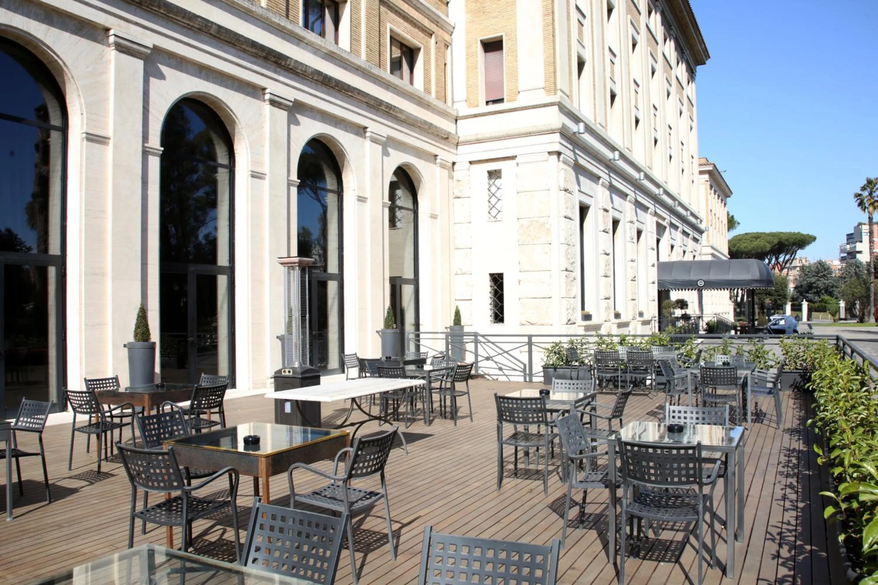 Restaurant/places to eat in TH Roma - Carpegna Palace