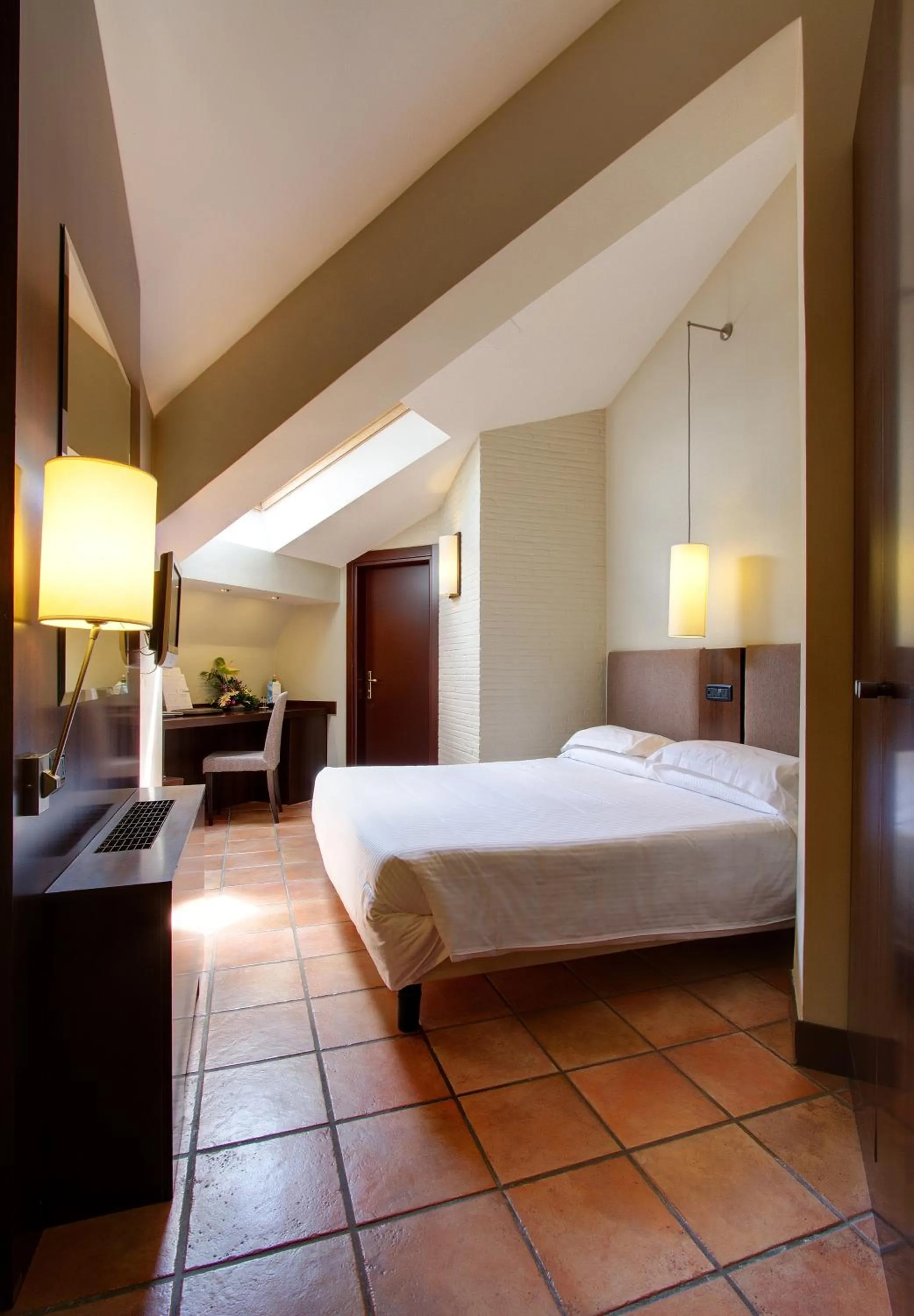 Bedroom, Bed in TH Roma - Carpegna Palace