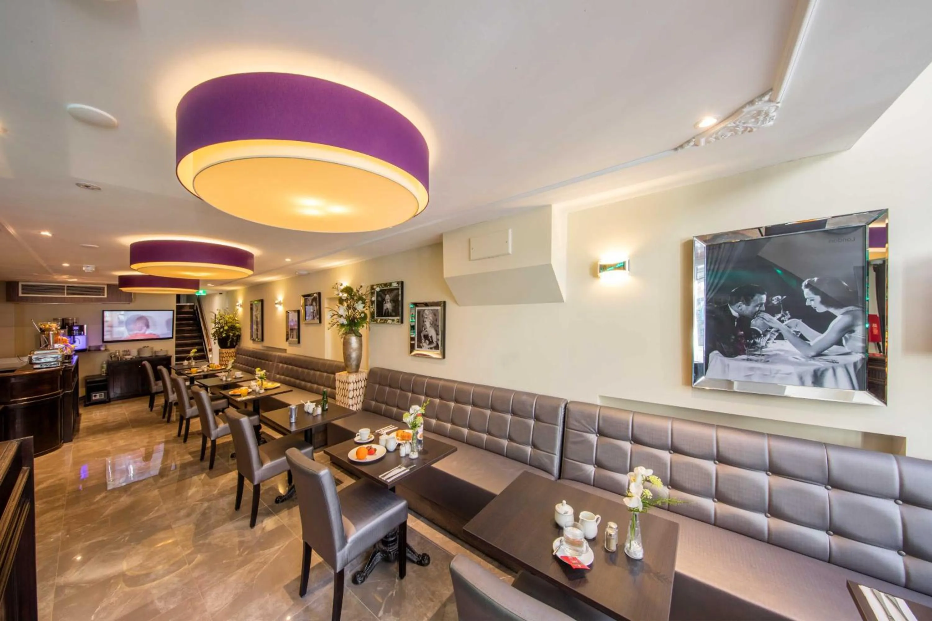 Lounge or bar in Royal Plaza Hotel Amsterdam