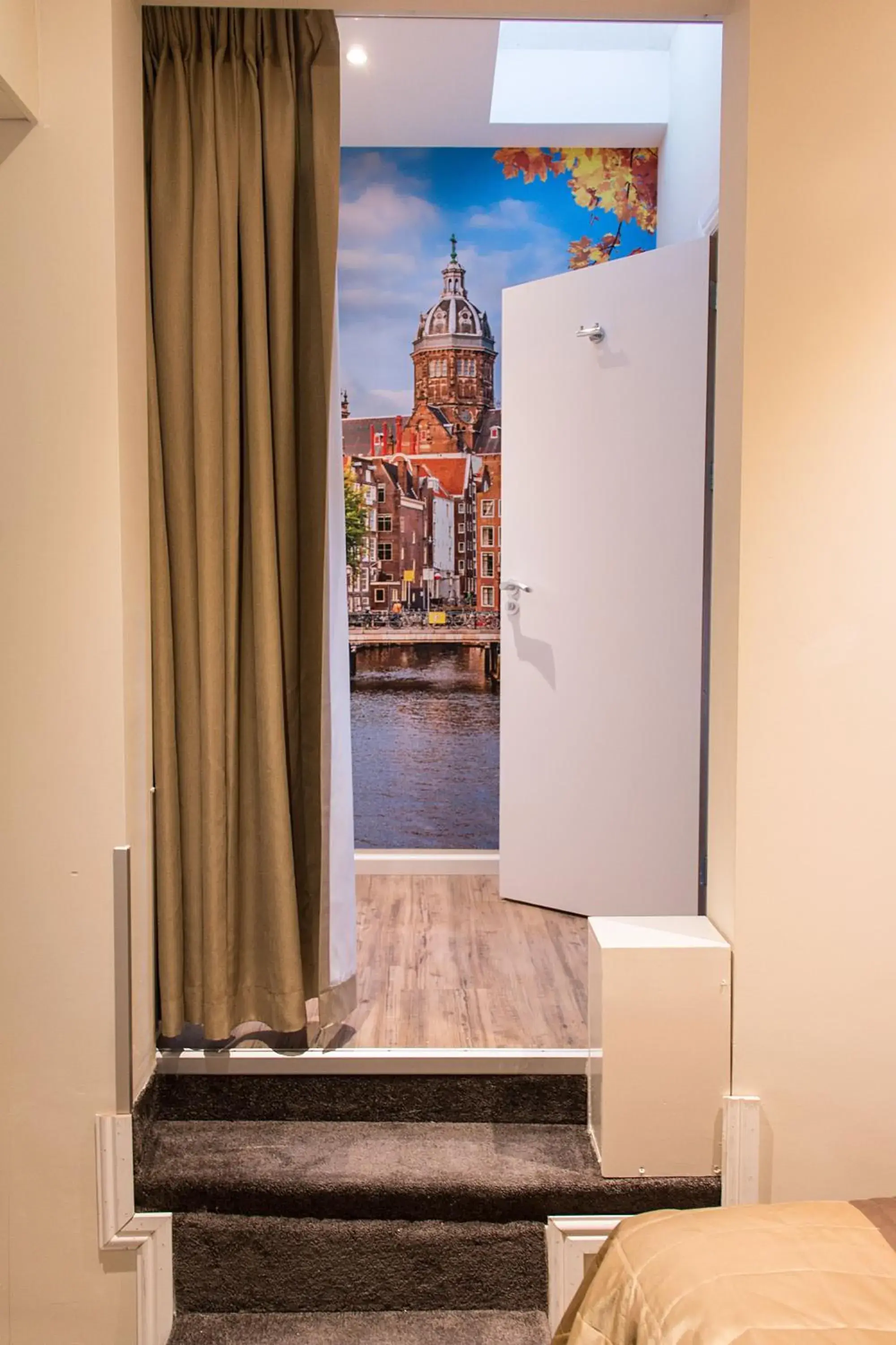 Twin Room in Royal Plaza Hotel Amsterdam Twin Room in Royal Plaza Hotel Amsterdam