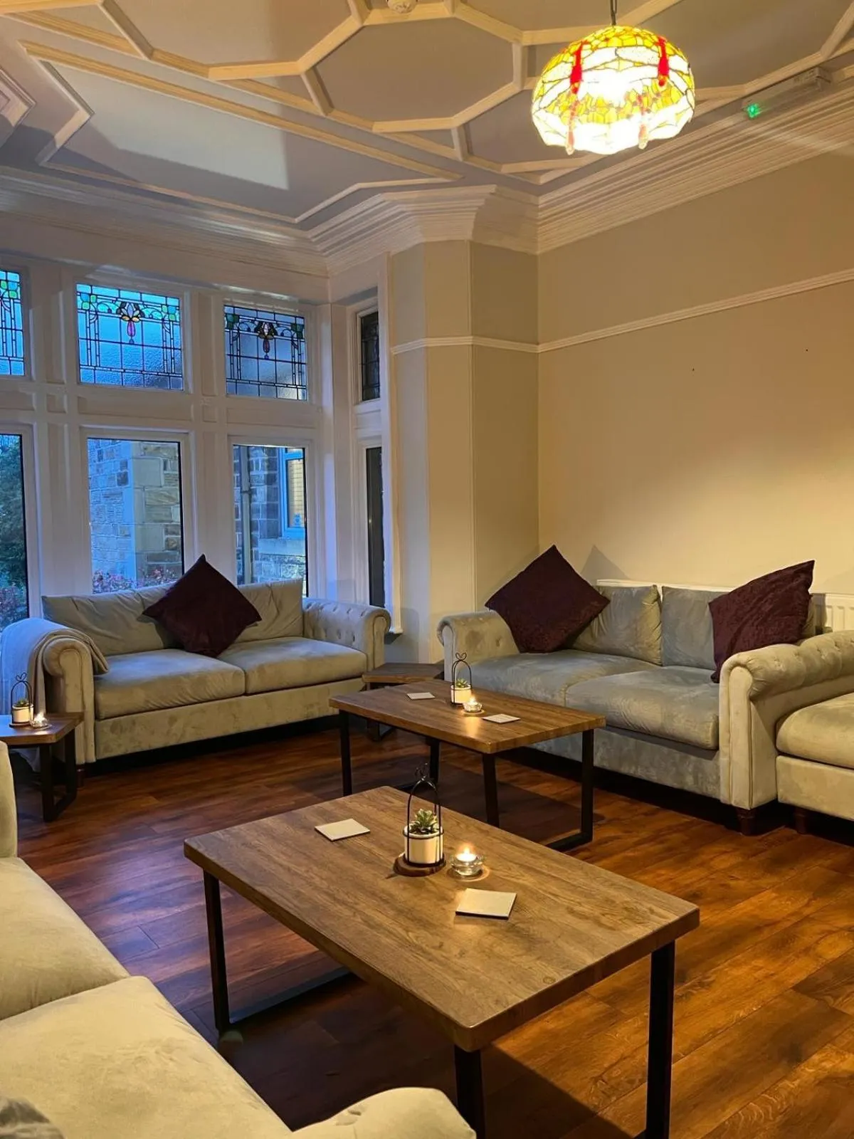 Seating area in Heath Cottage Hotel