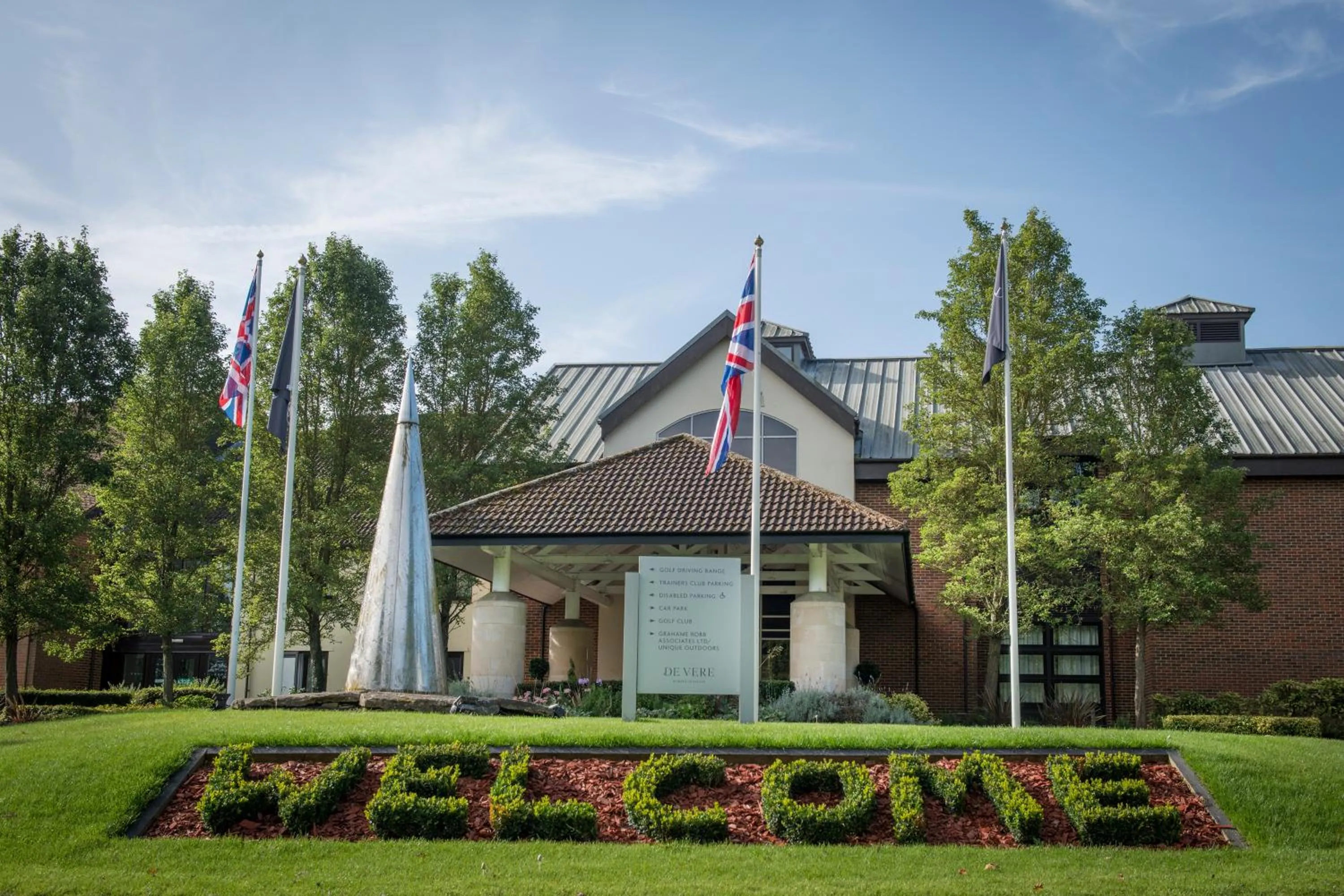 Facade/entrance in De Vere Wokefield Estate