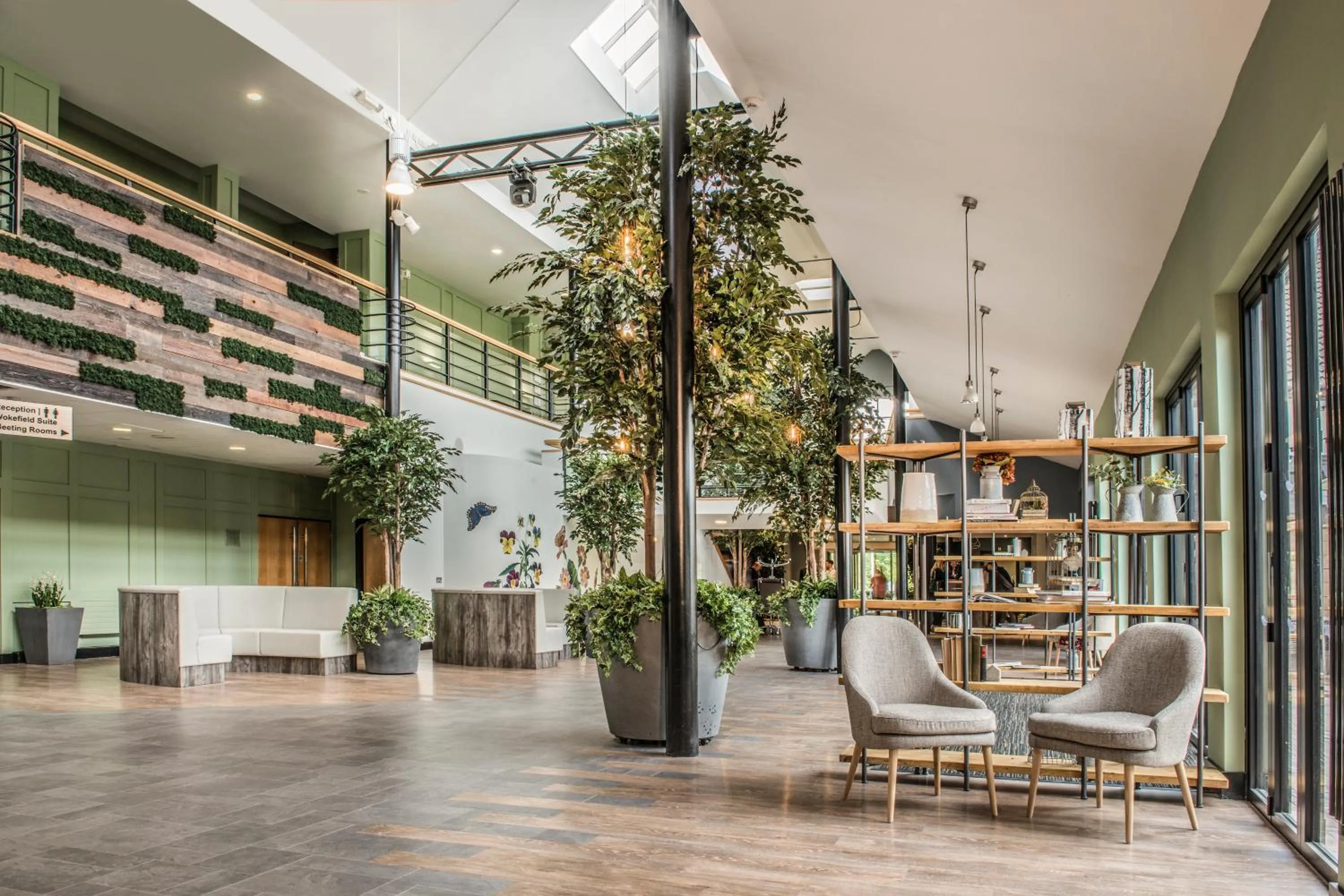 Business facilities in De Vere Wokefield Estate