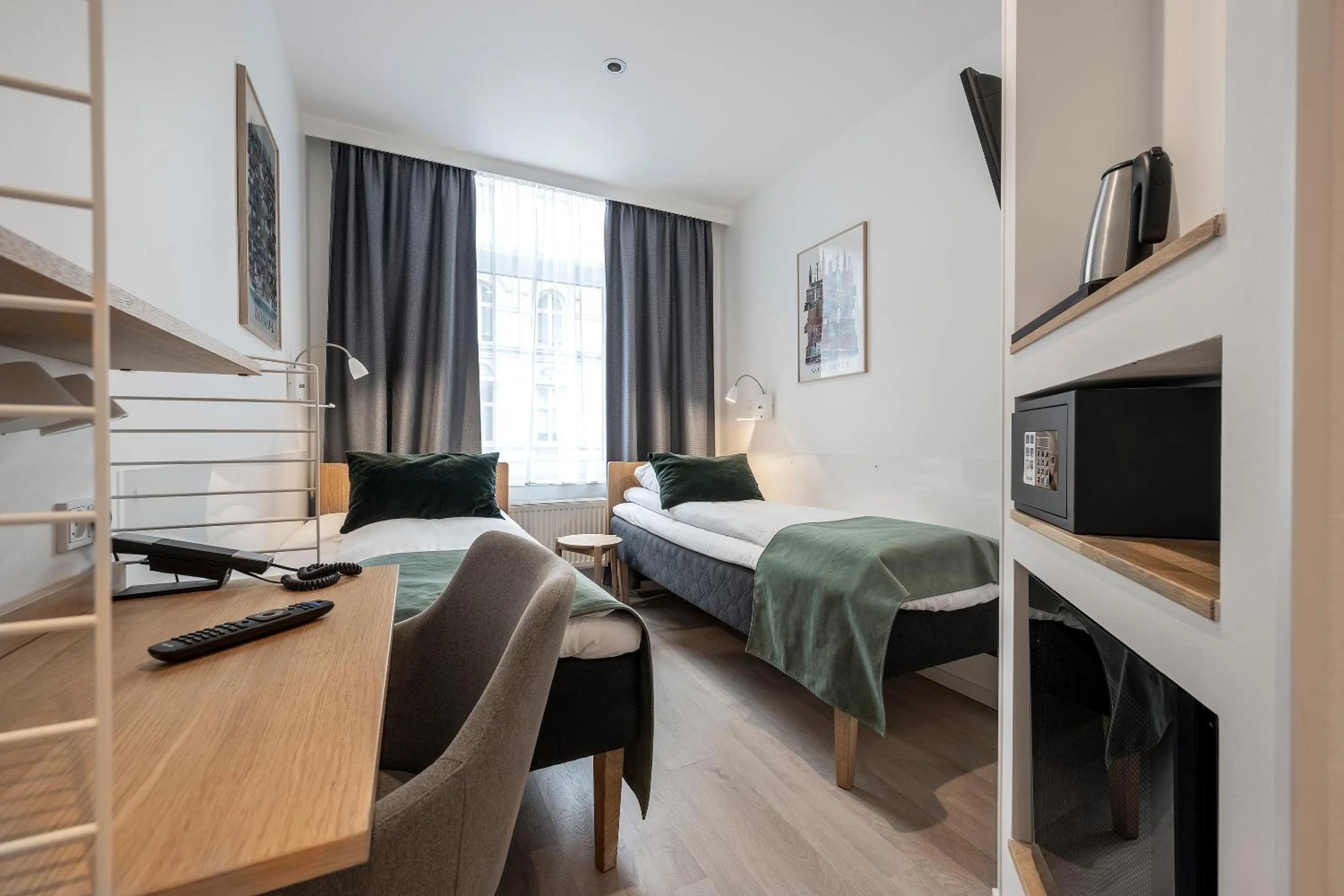 TV and multimedia, Bed in Go Hotel Ansgar