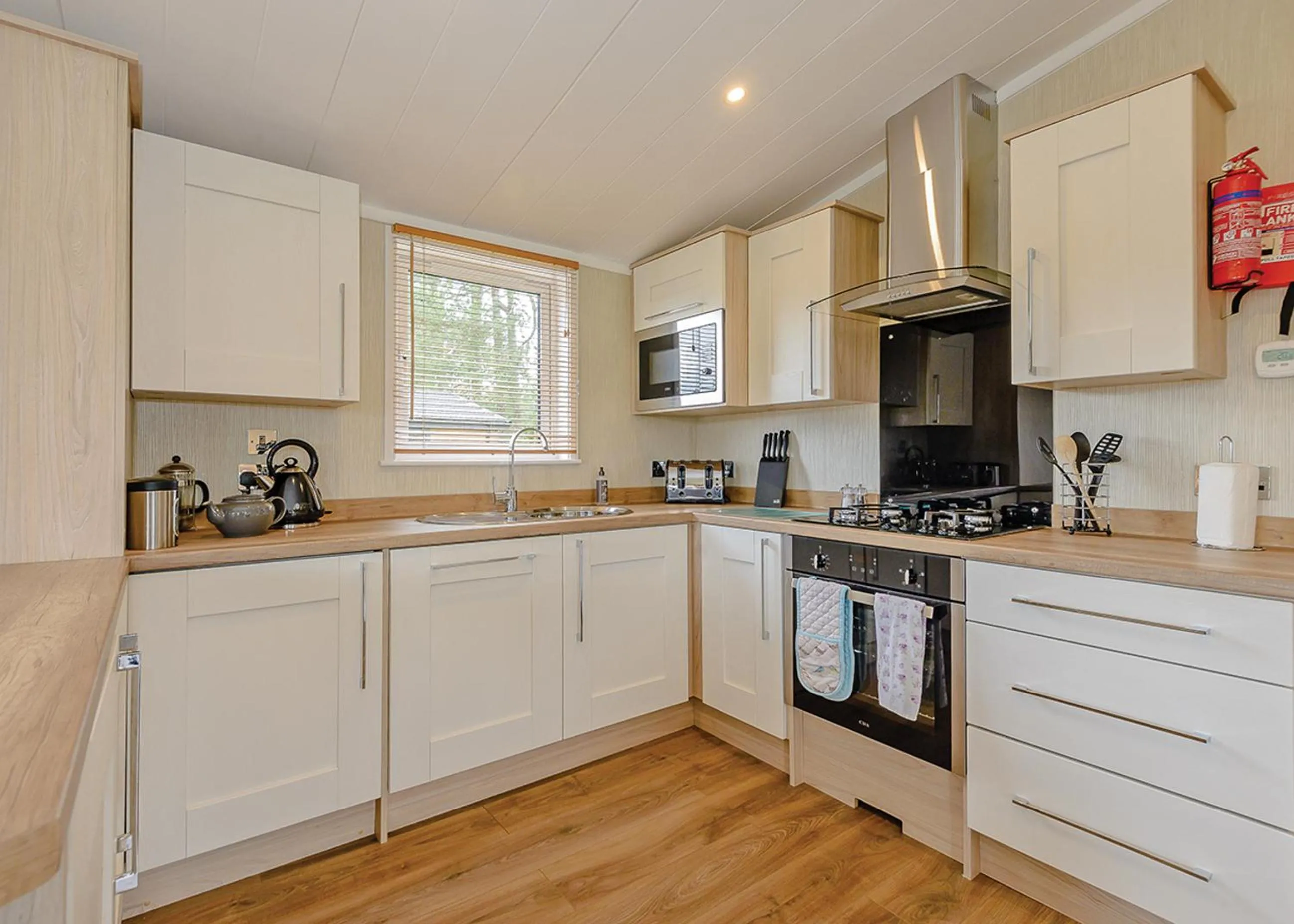 Property building in Woodhall Country Park Lodges