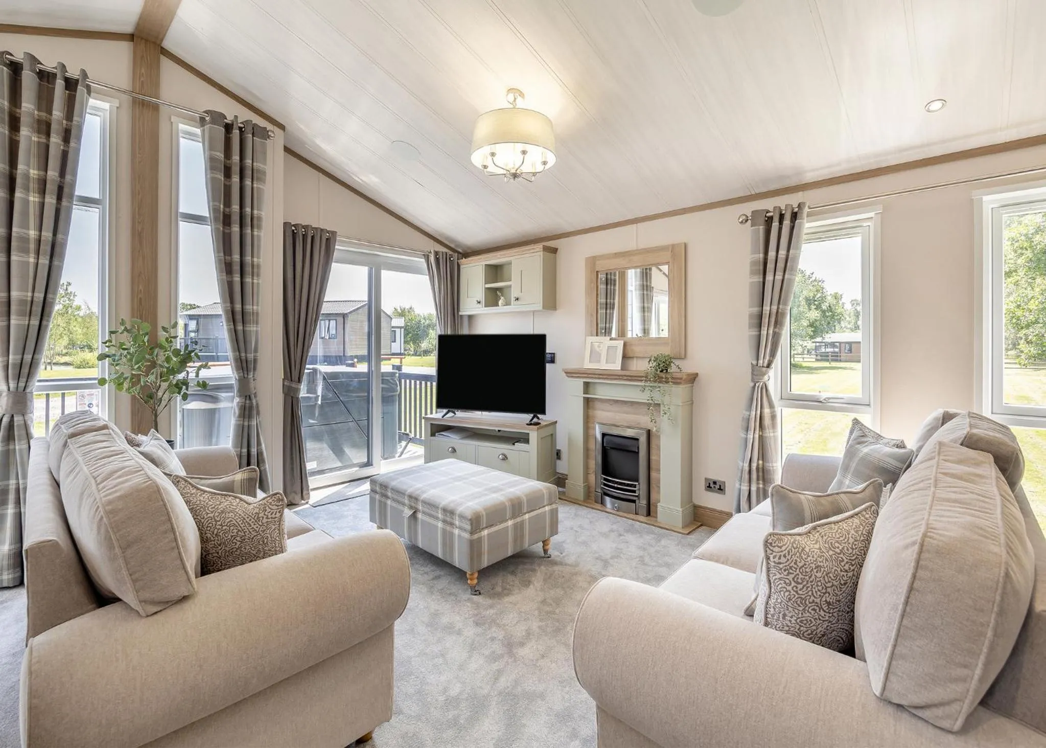 Property building in Woodhall Country Park Lodges