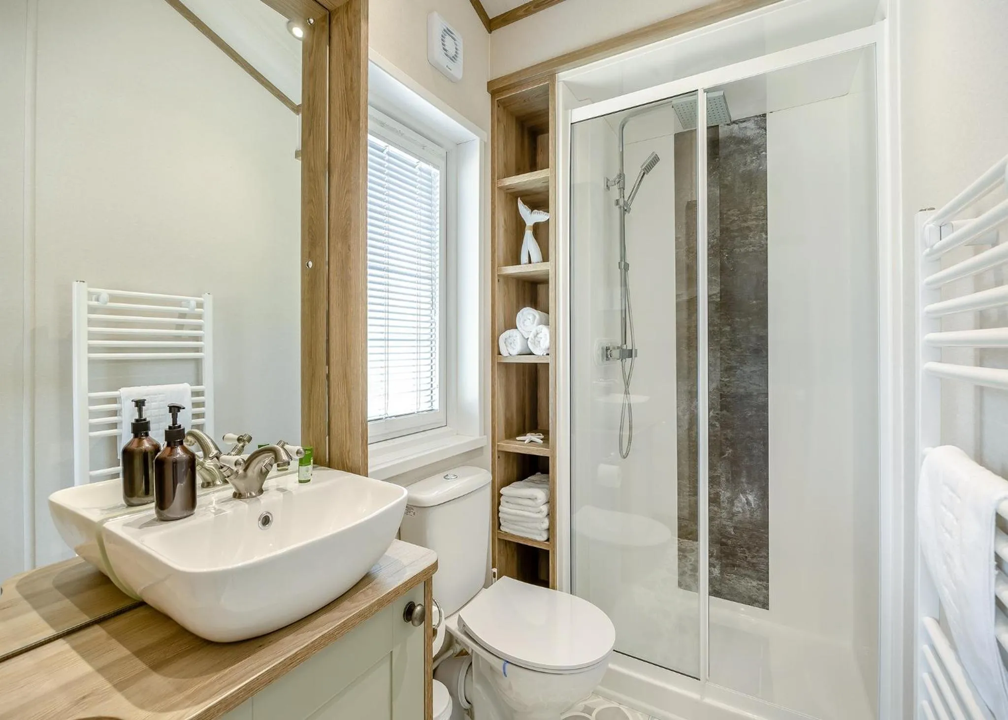 Property building in Woodhall Country Park Lodges