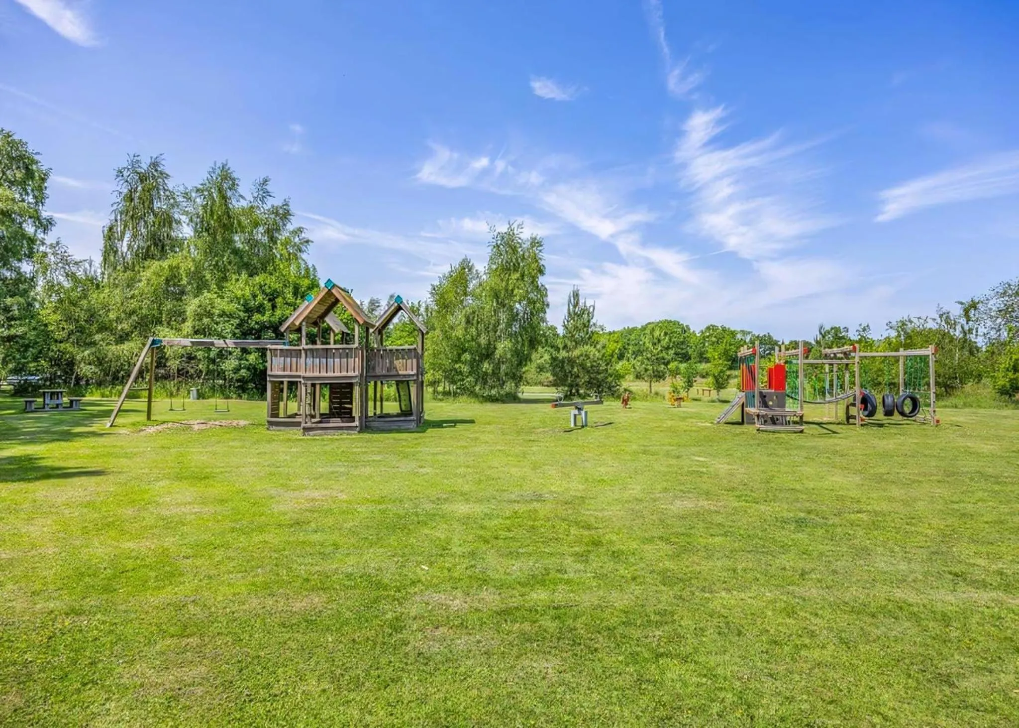 Property building in Woodhall Country Park Lodges