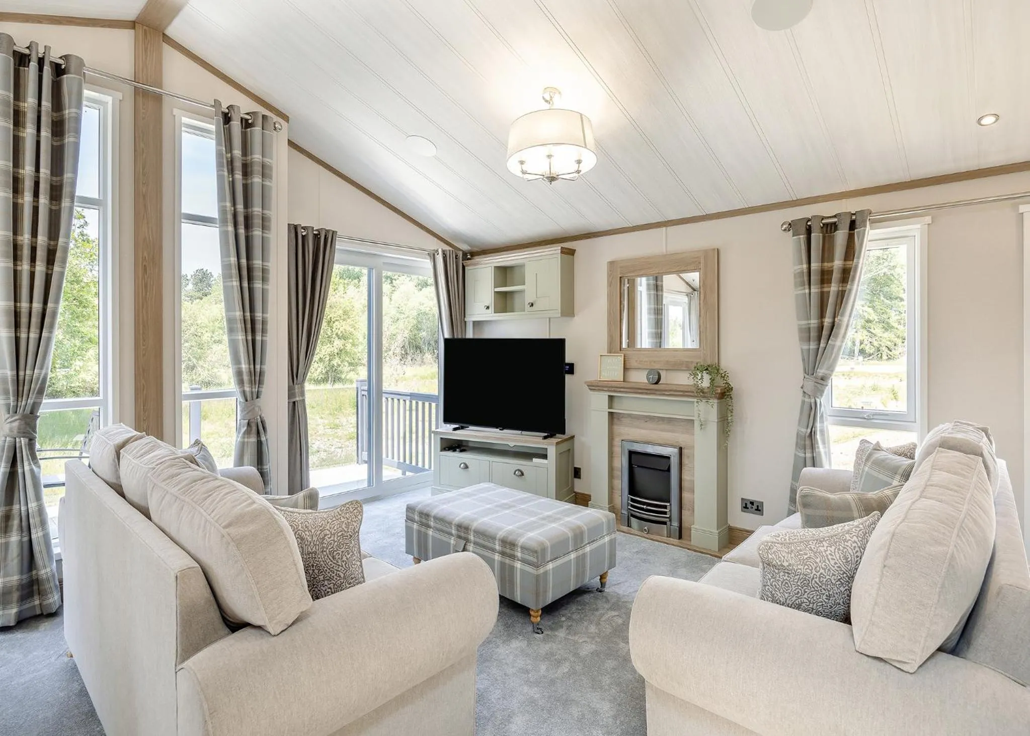 Property building in Woodhall Country Park Lodges